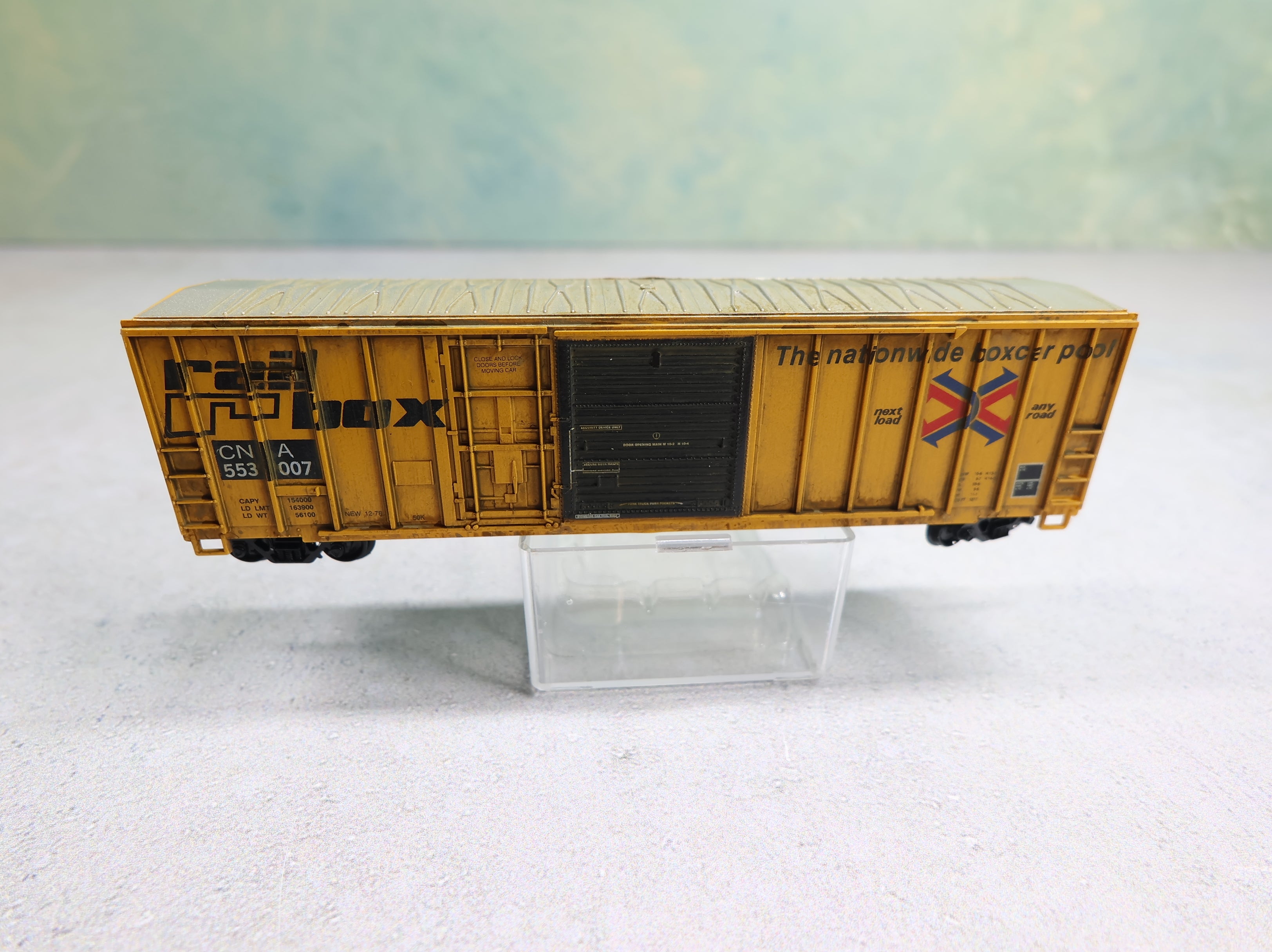 USED Roundhouse N Scale 50' FMC Box Car Railbox CNA #553007 Weathered, Knuckle Couplers