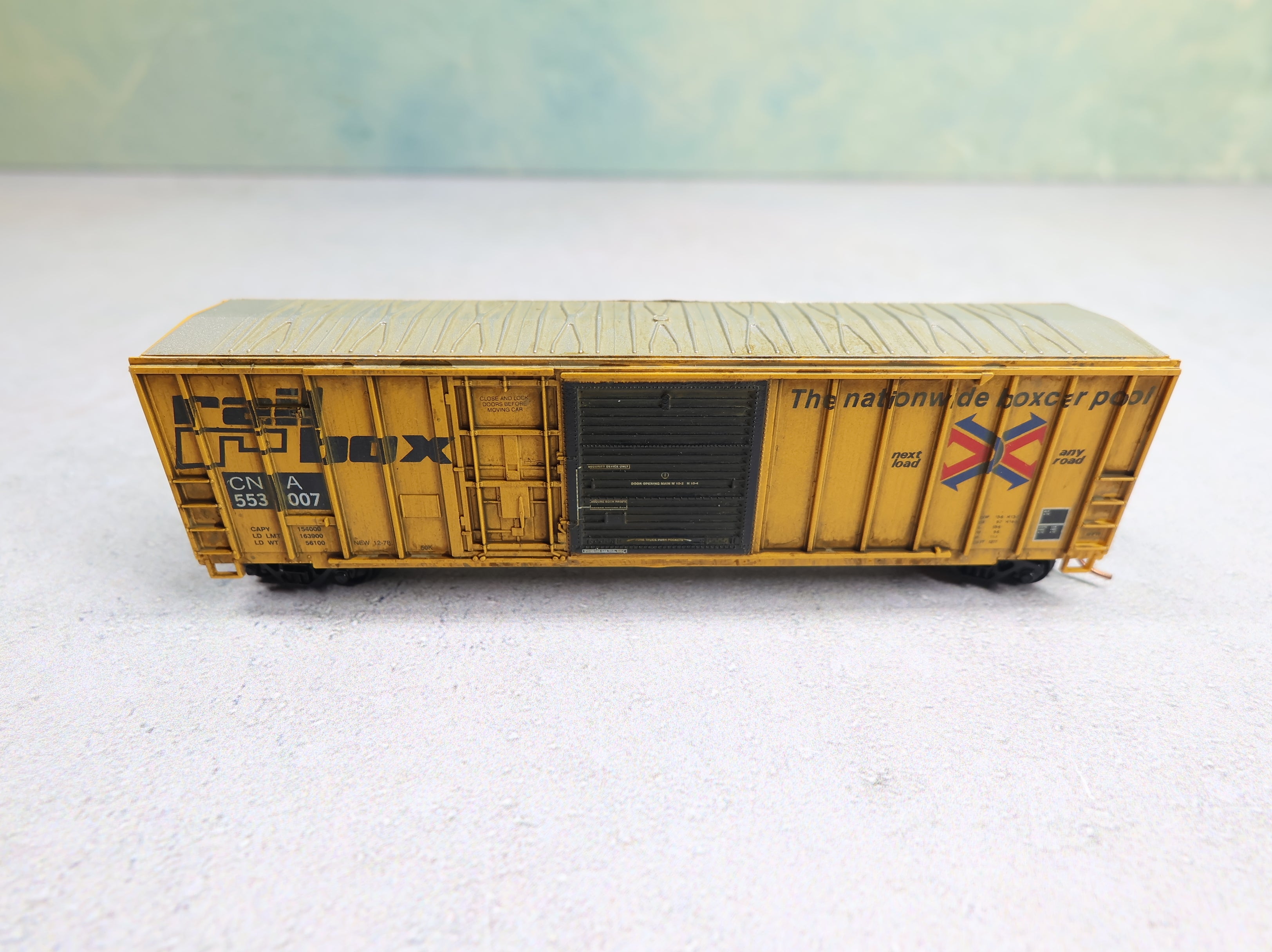 USED Roundhouse N Scale 50' FMC Box Car Railbox CNA #553007 Weathered, Knuckle Couplers