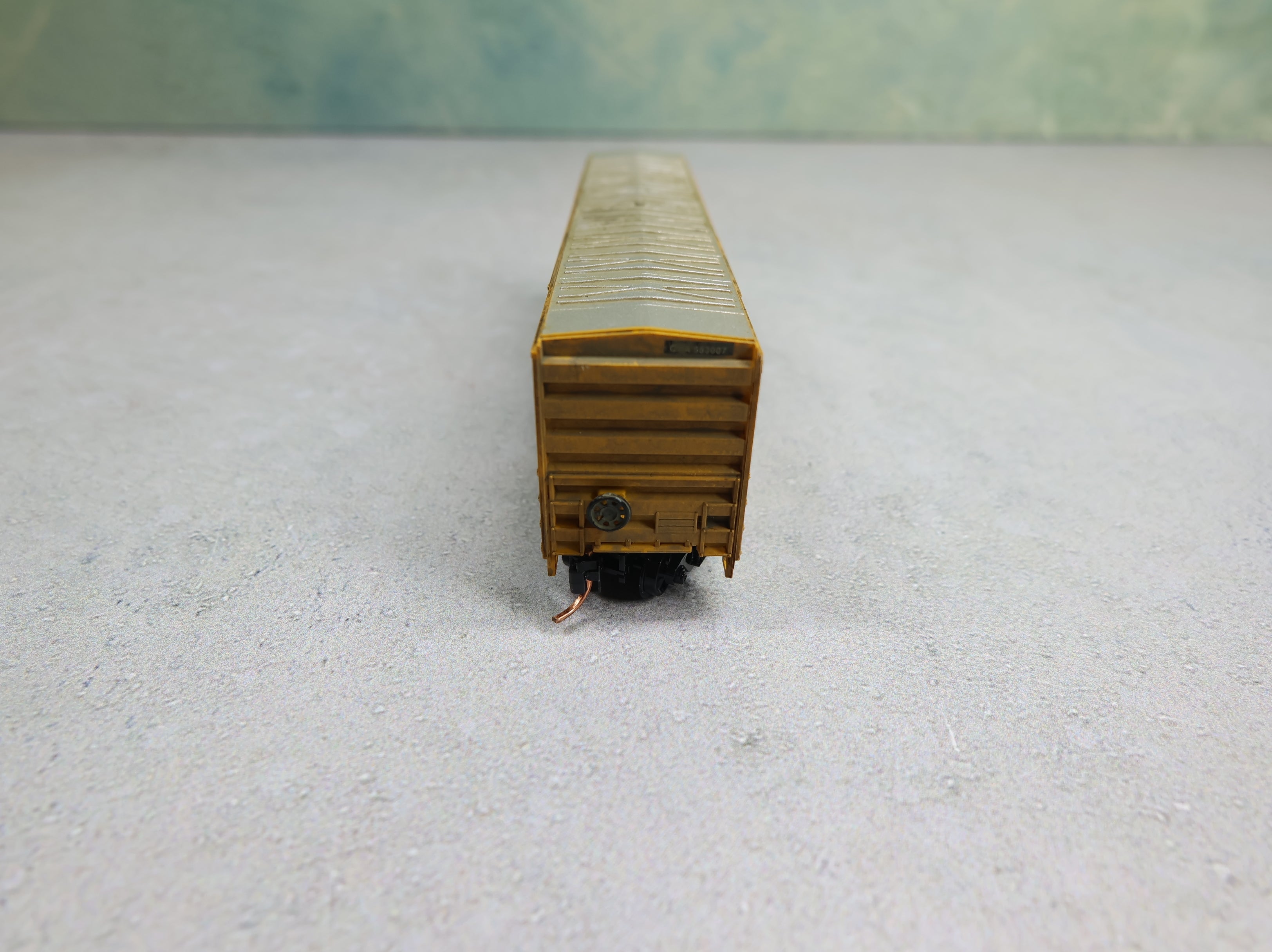 USED Roundhouse N Scale 50' FMC Box Car Railbox CNA #553007 Weathered, Knuckle Couplers
