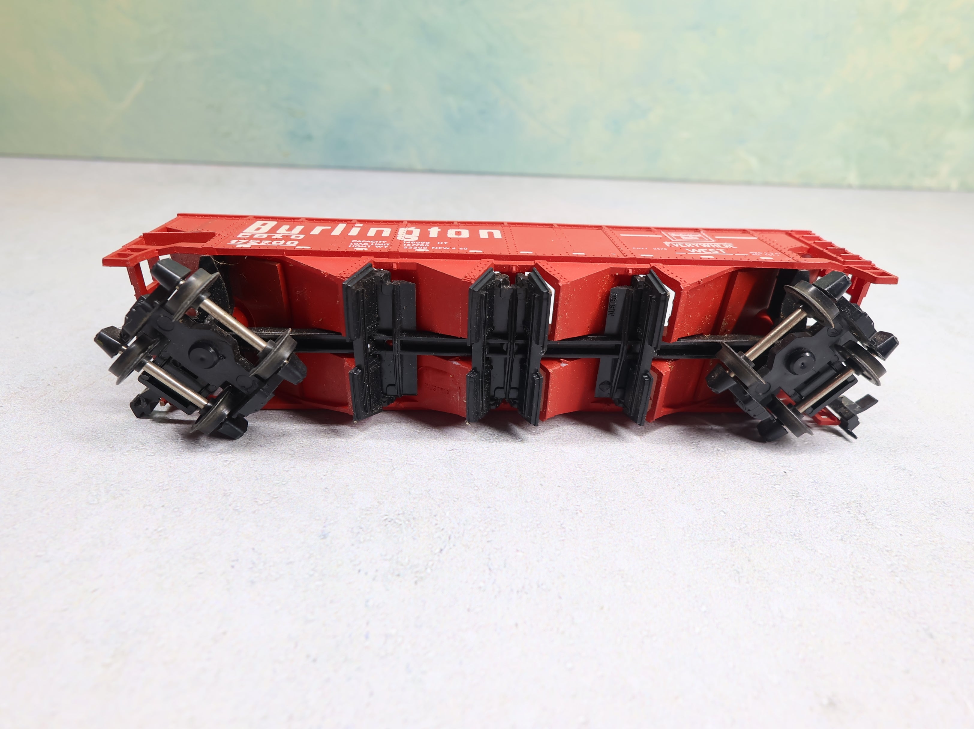 USED AHM HO Scale Operating Quad Hopper Burlington CB&Q #172700