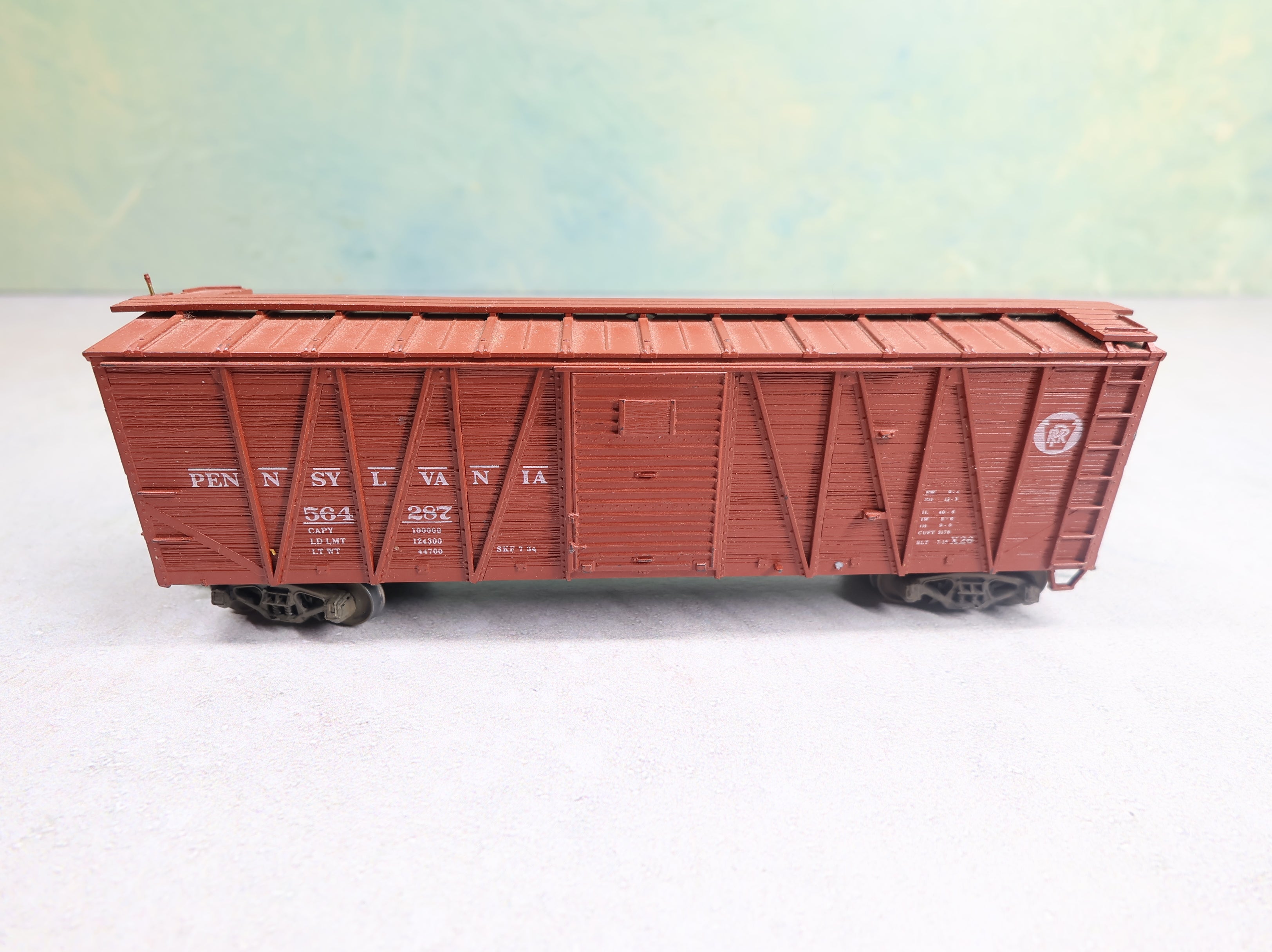 USED Accurail HO Scale 40' AAR OB Steel Door Box Car Pennsylvania #564287