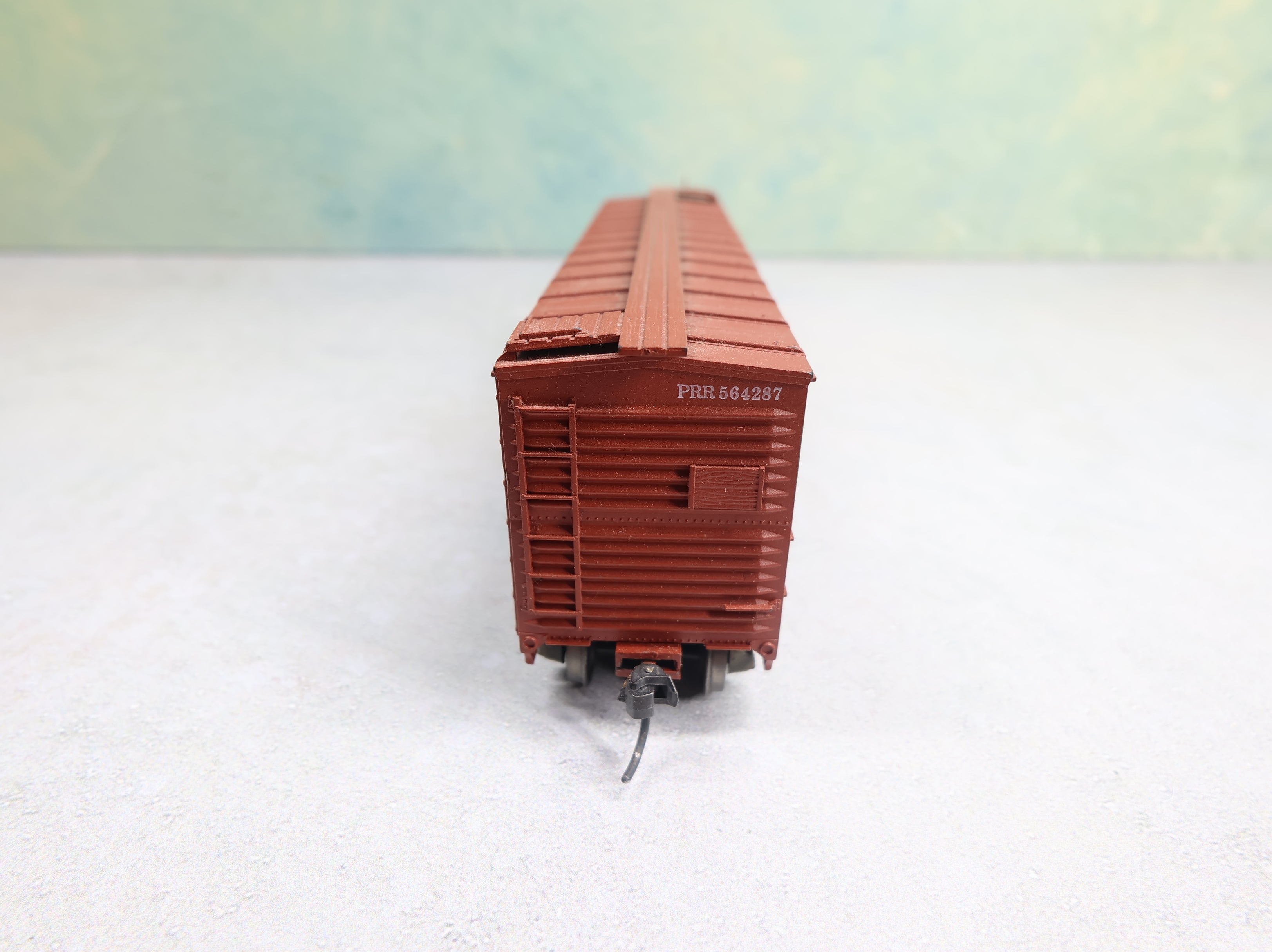 USED Accurail HO Scale 40' AAR OB Steel Door Box Car Pennsylvania #564287
