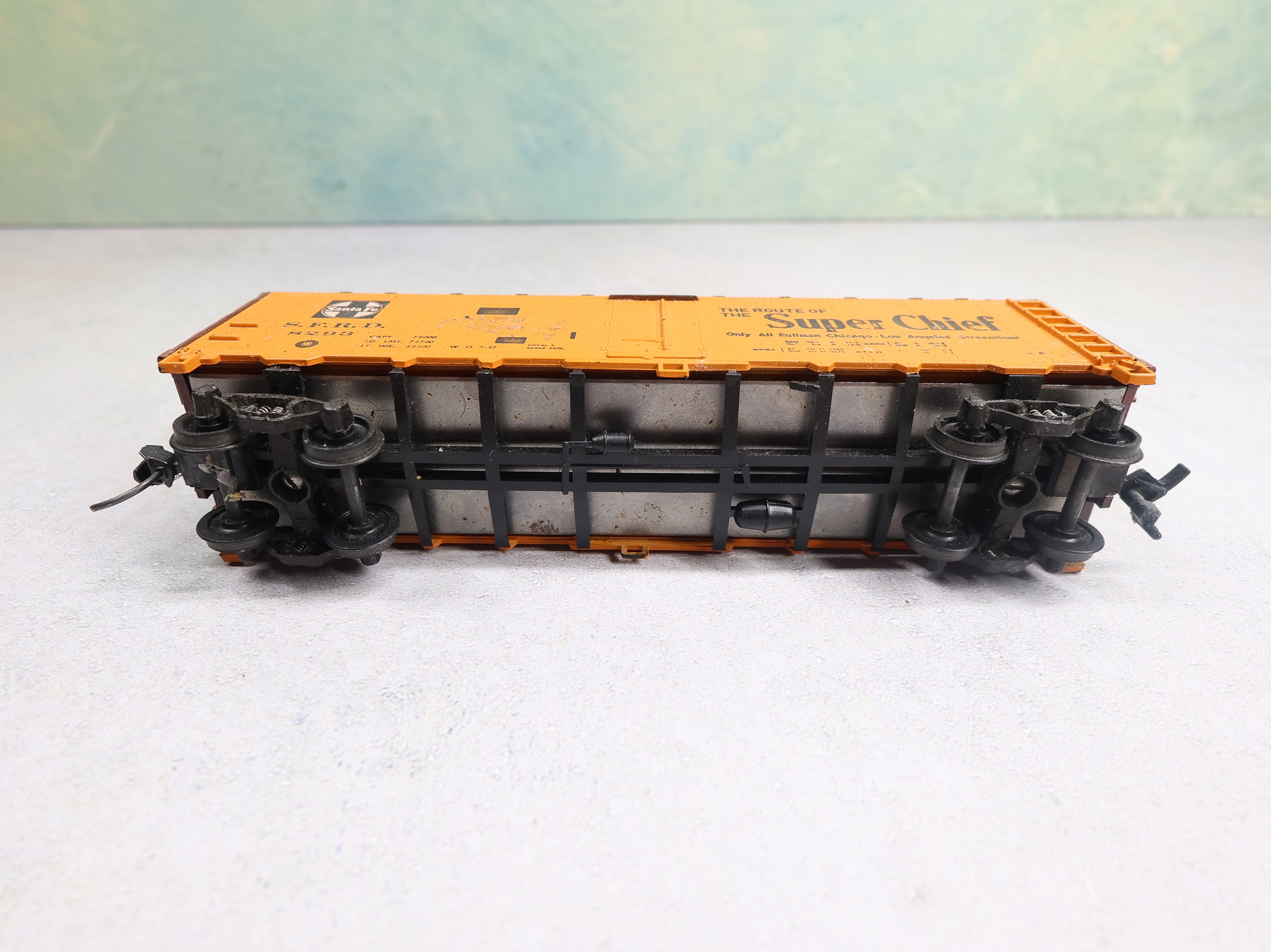 USED Athearn HO Scale 40' Reefer Box Car Santa Fe SFRD #8293