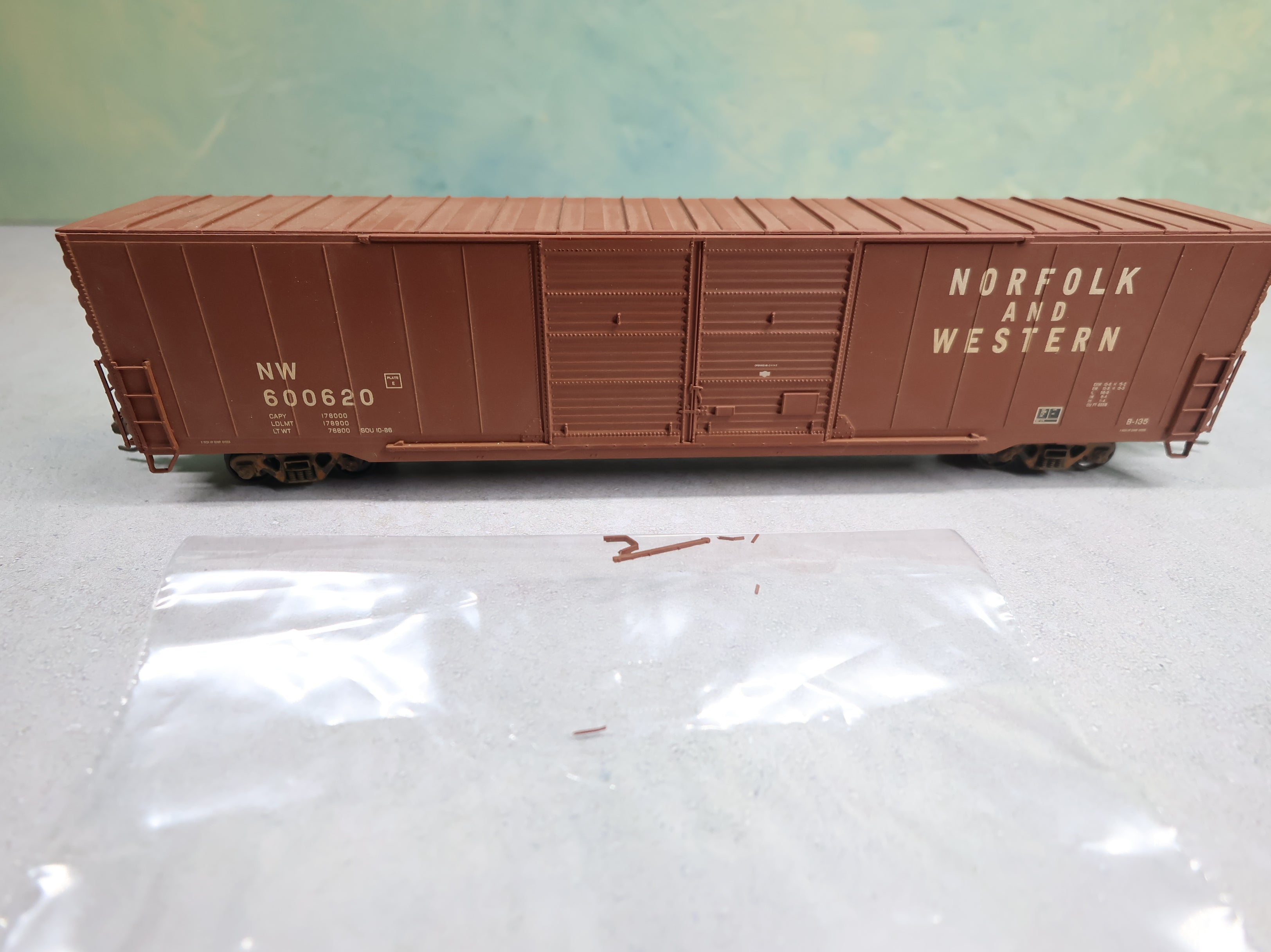 USED Walthers HO Scale 60' DD Box Car Norfolk & Western NW #600620