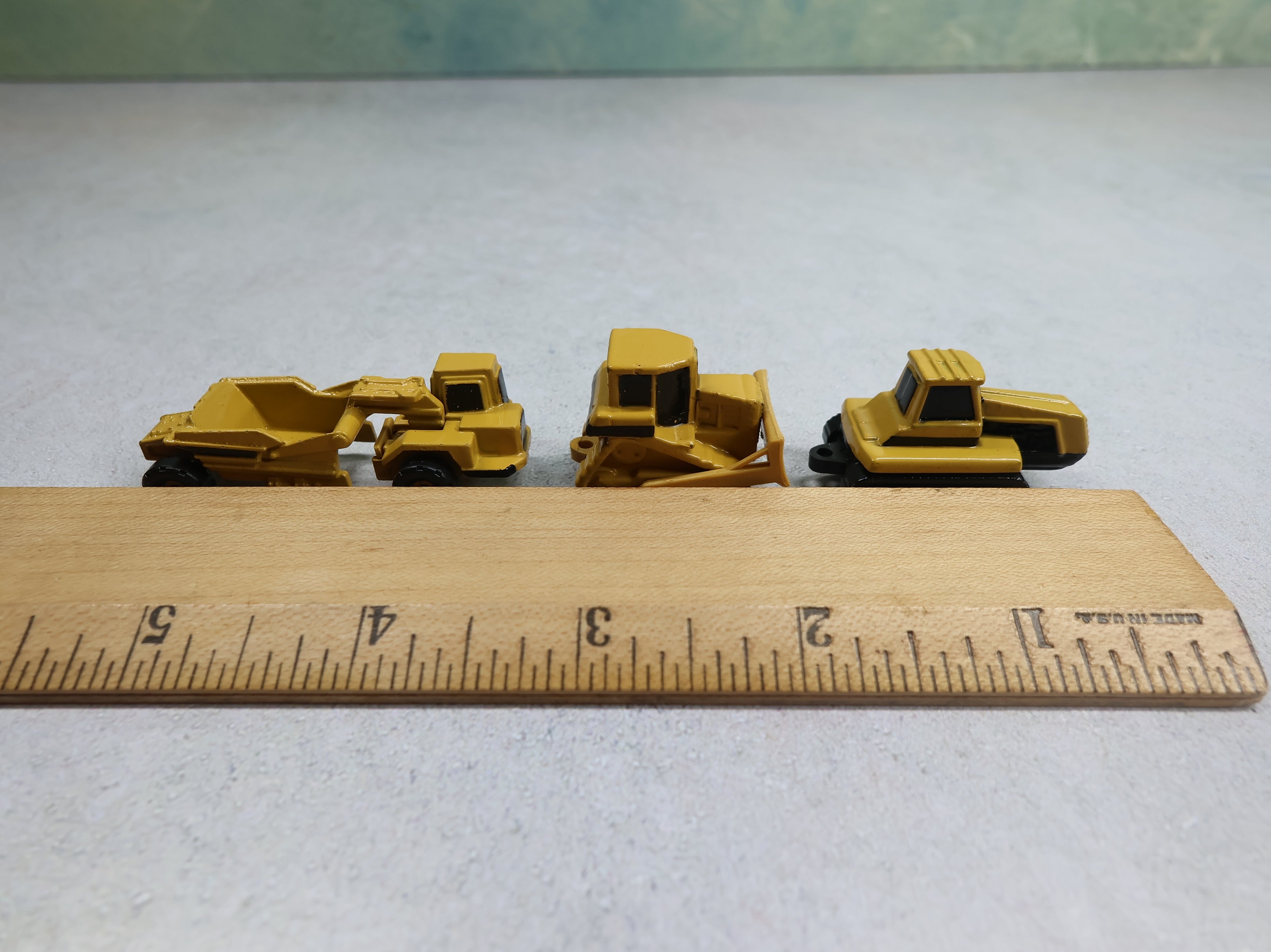 USED ERTL 2428 Mighty Movers Micro Construction Set Tractor, Scraper, Challenger Die Cast