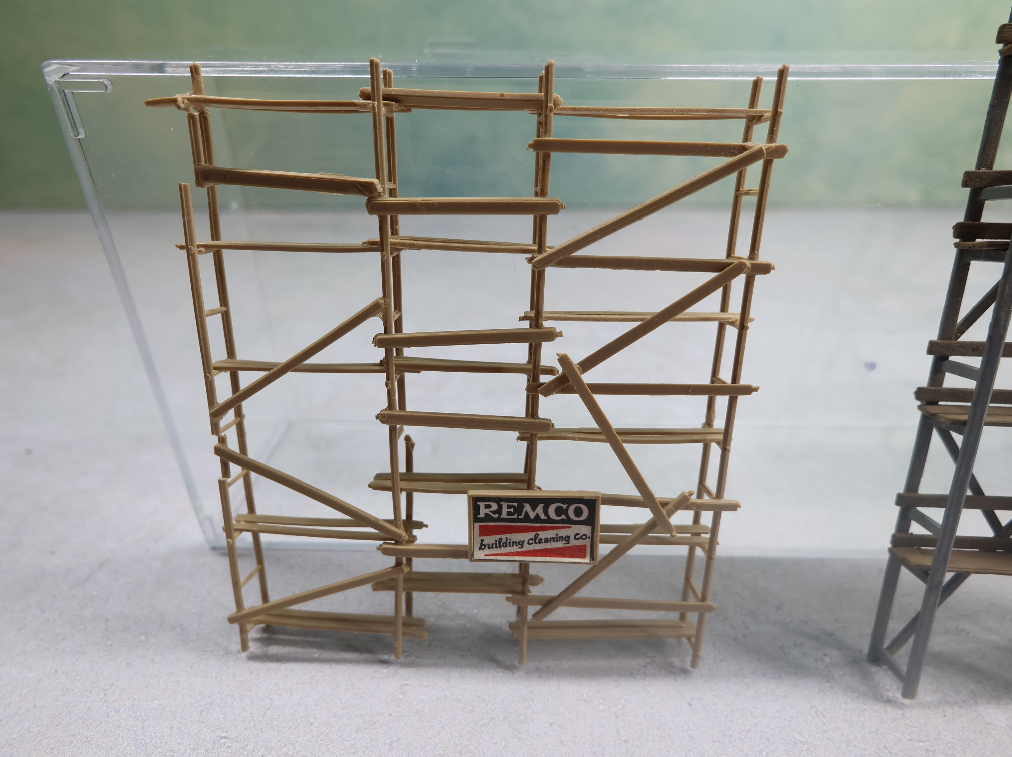 USED N Scale Scaffolding & Work Area Fencing (3 pcs)