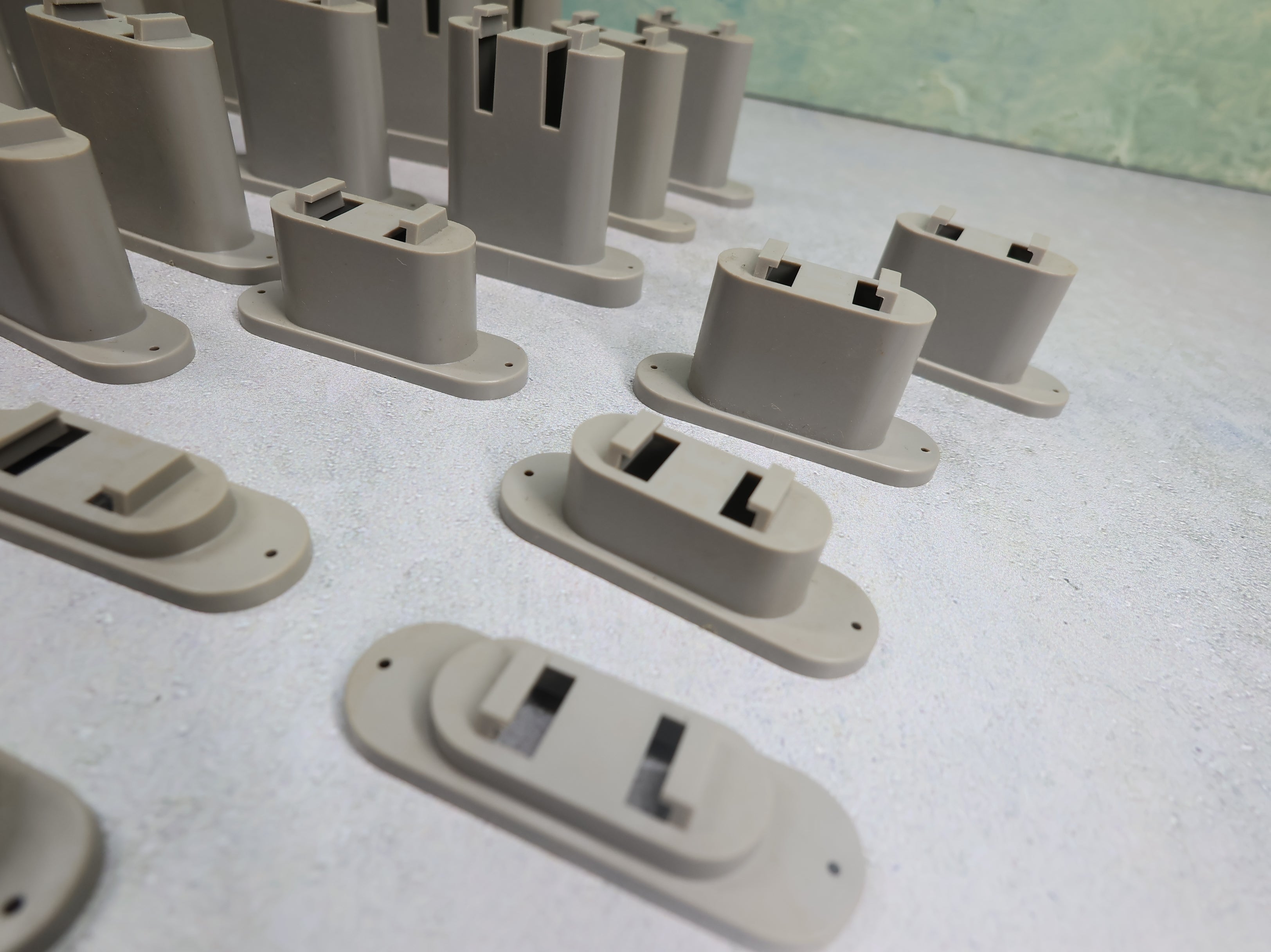 USED N Scale Pier Set