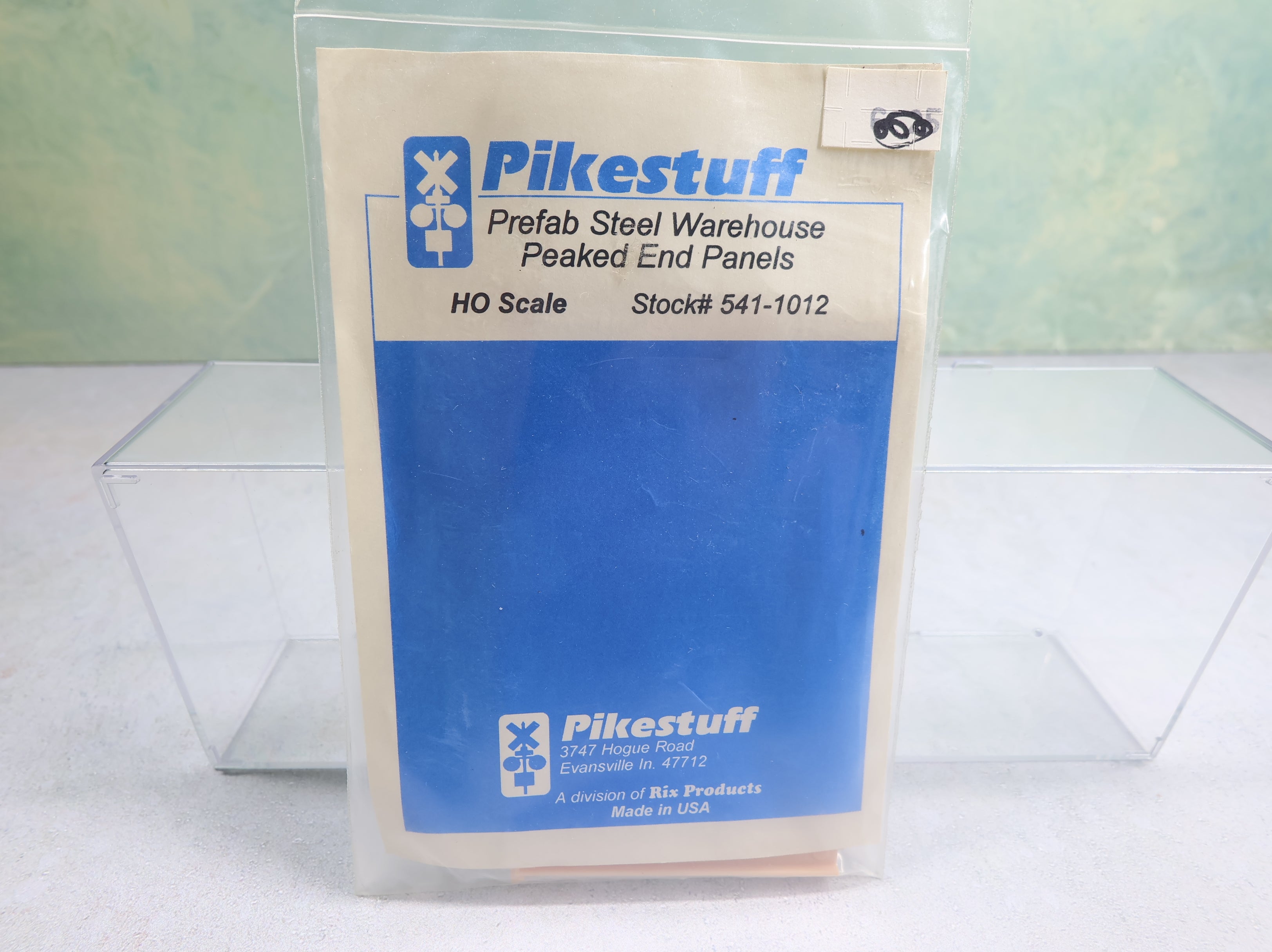 Pikestuff 541-1012 HO Scale Prefab Steel Warehouse Peaked End Panels
