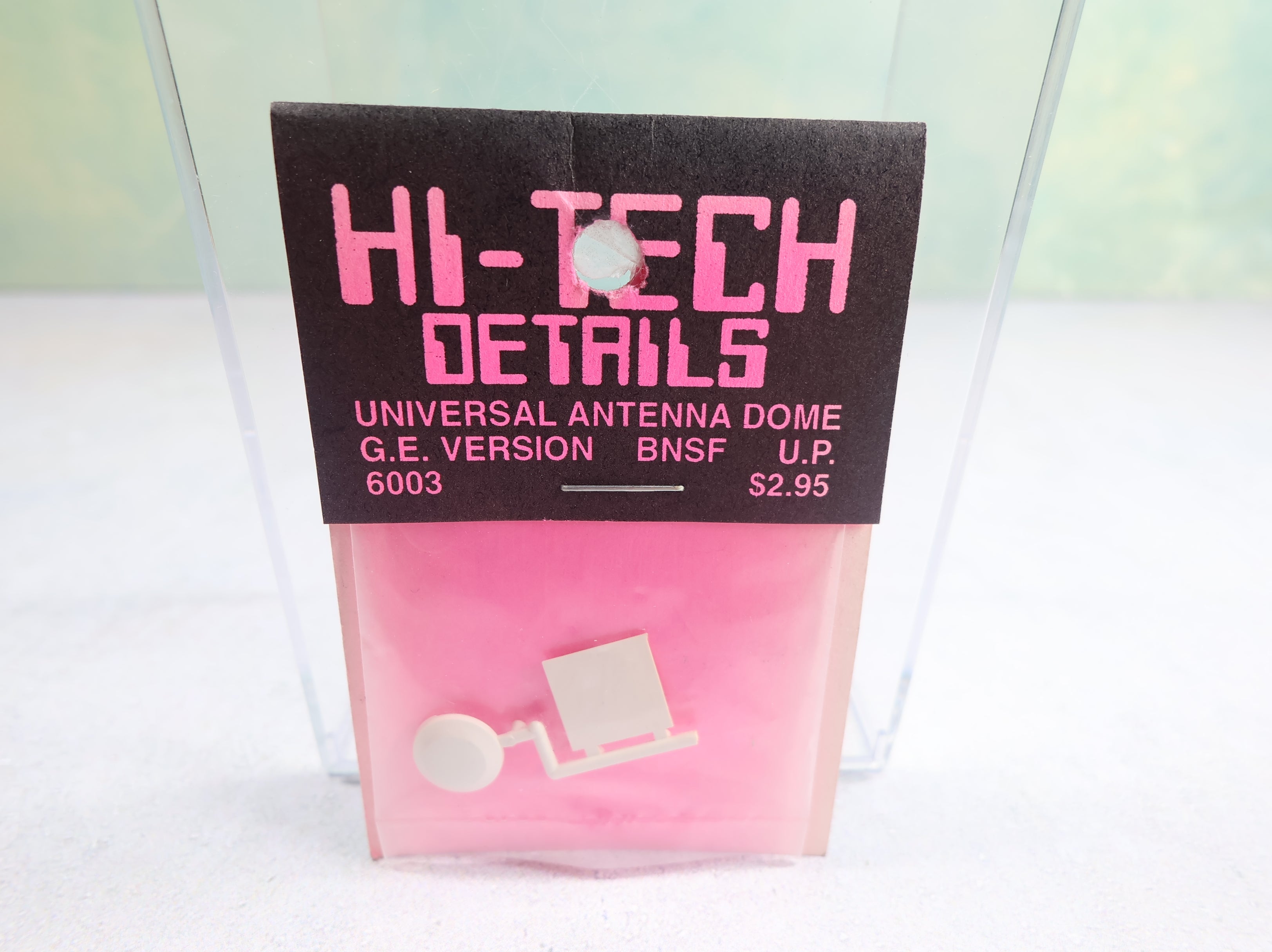 USED Hi-Tech Details 6003 HO Scale Universal Antenna Dome GE Version BNSF UP Details