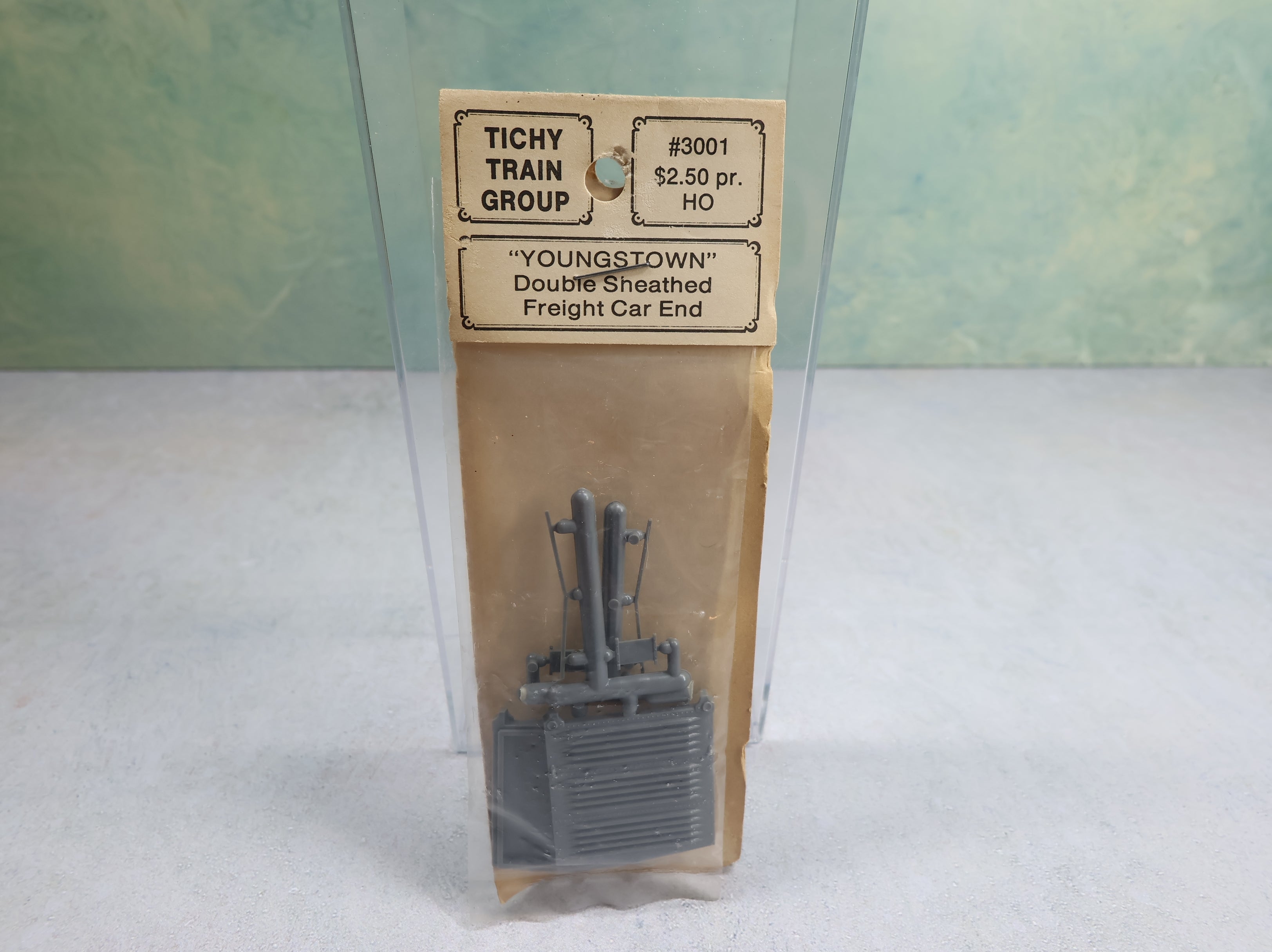 Tichy Train Group 3001 HO Scale Youngstown Double Sheathed Freight Car End (1 Pair)