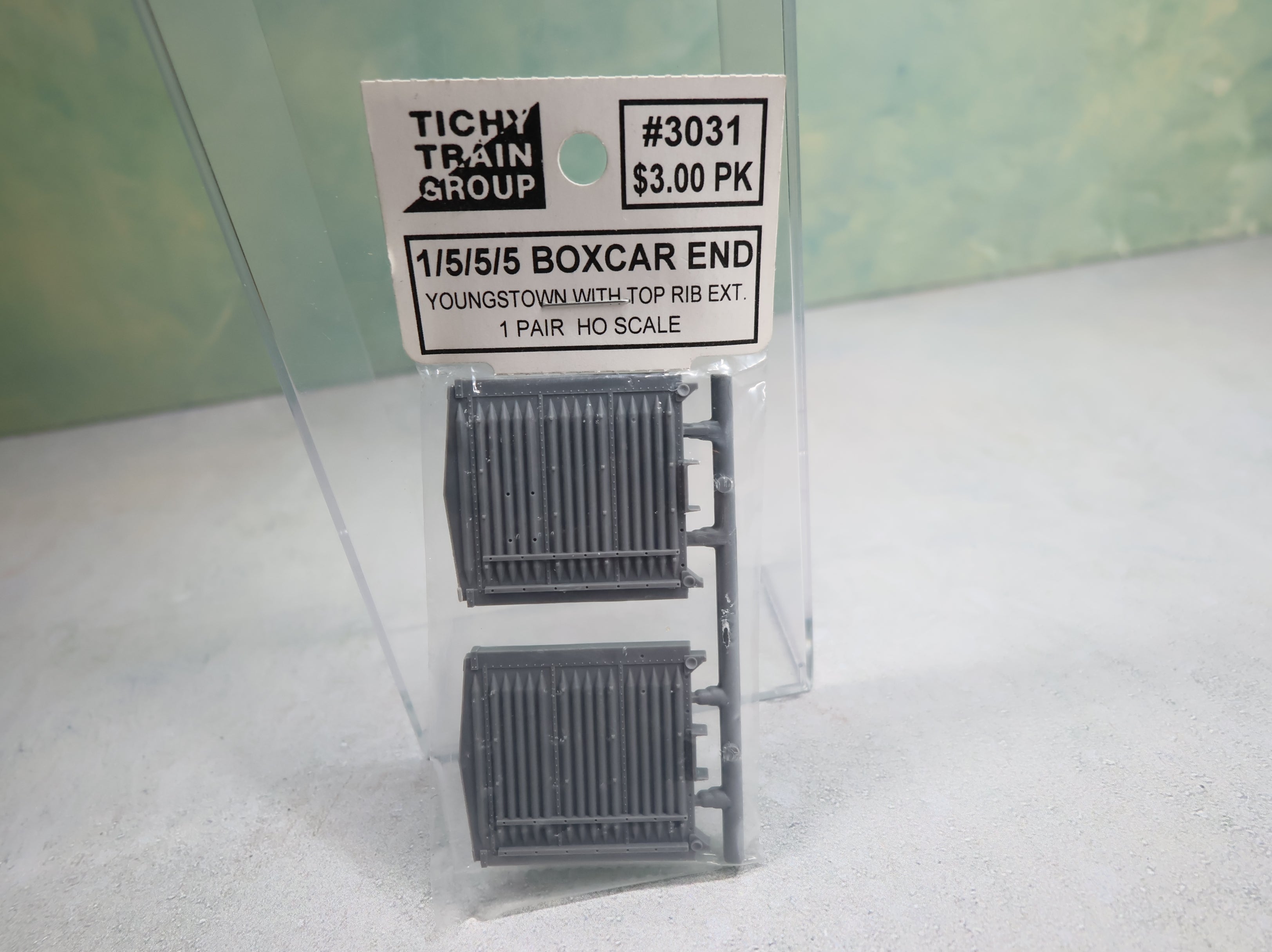 Tichy Train Group 3031 HO Scale 1/5/5/5 Boxcar End - Youngstown w/ Top Rib Ext (1 Pair)