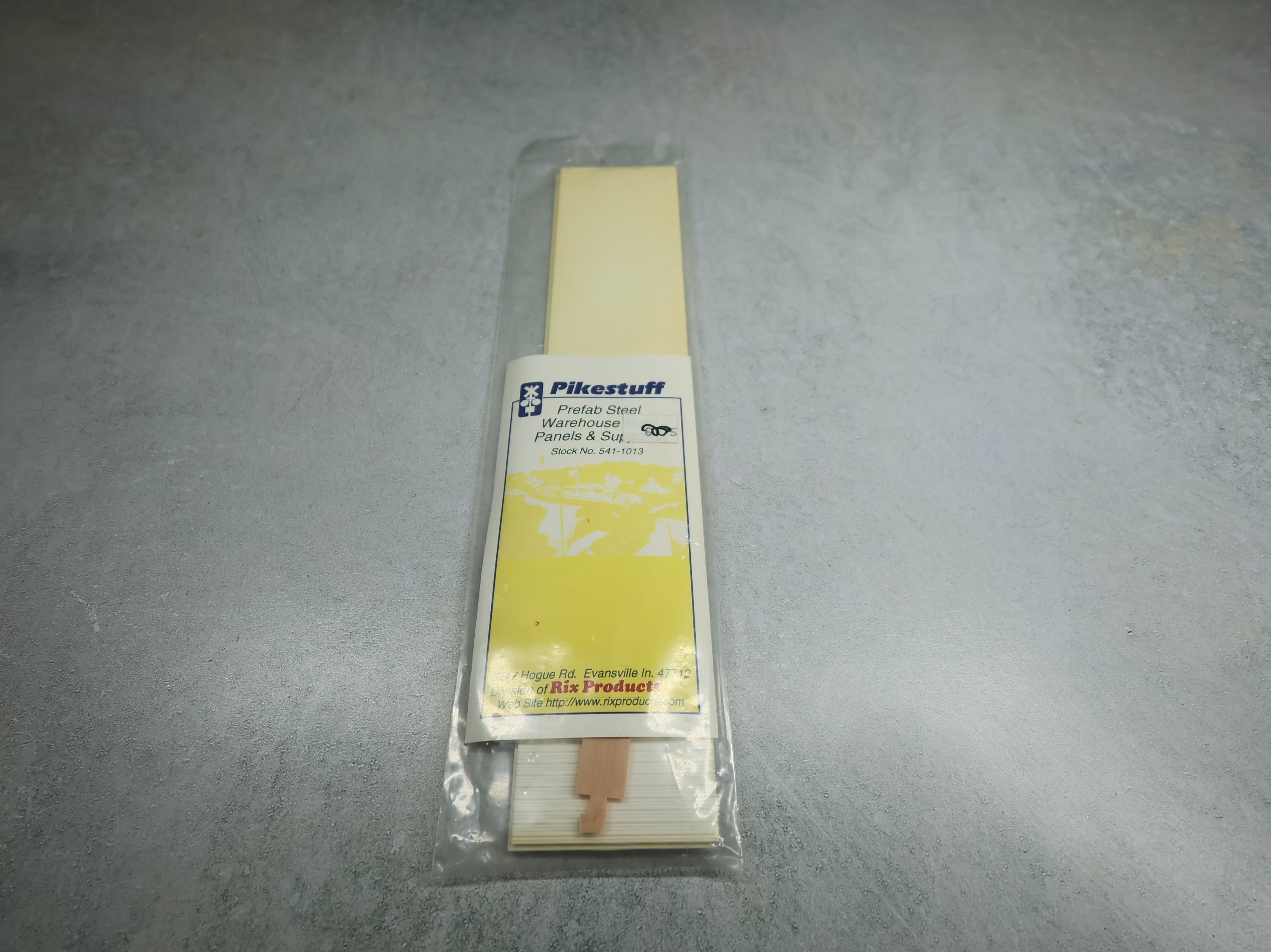 Rix 541-1013 HO Scale Pikestuff Prefab Steel Warehouse Roof Panels & Supports