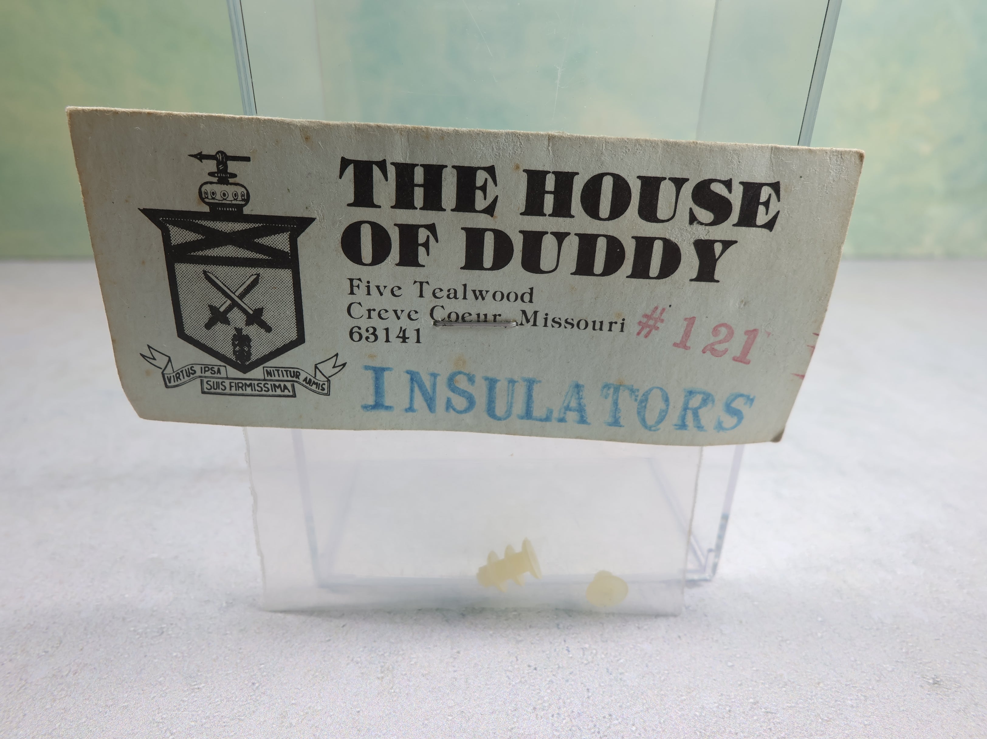 The House of Duddy 121 Insulators