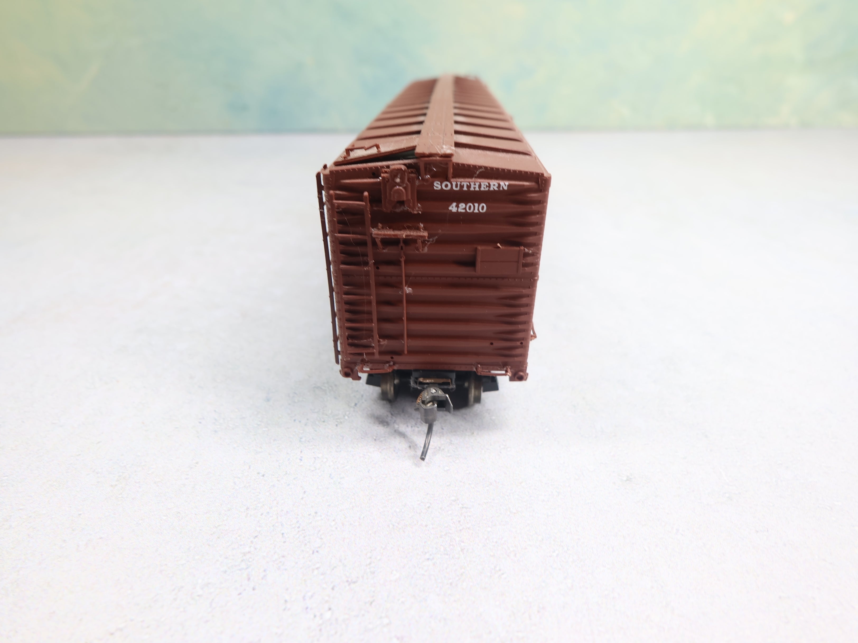 USED Life-Like HO Scale Proto 50' DD Box Car Southern #42010