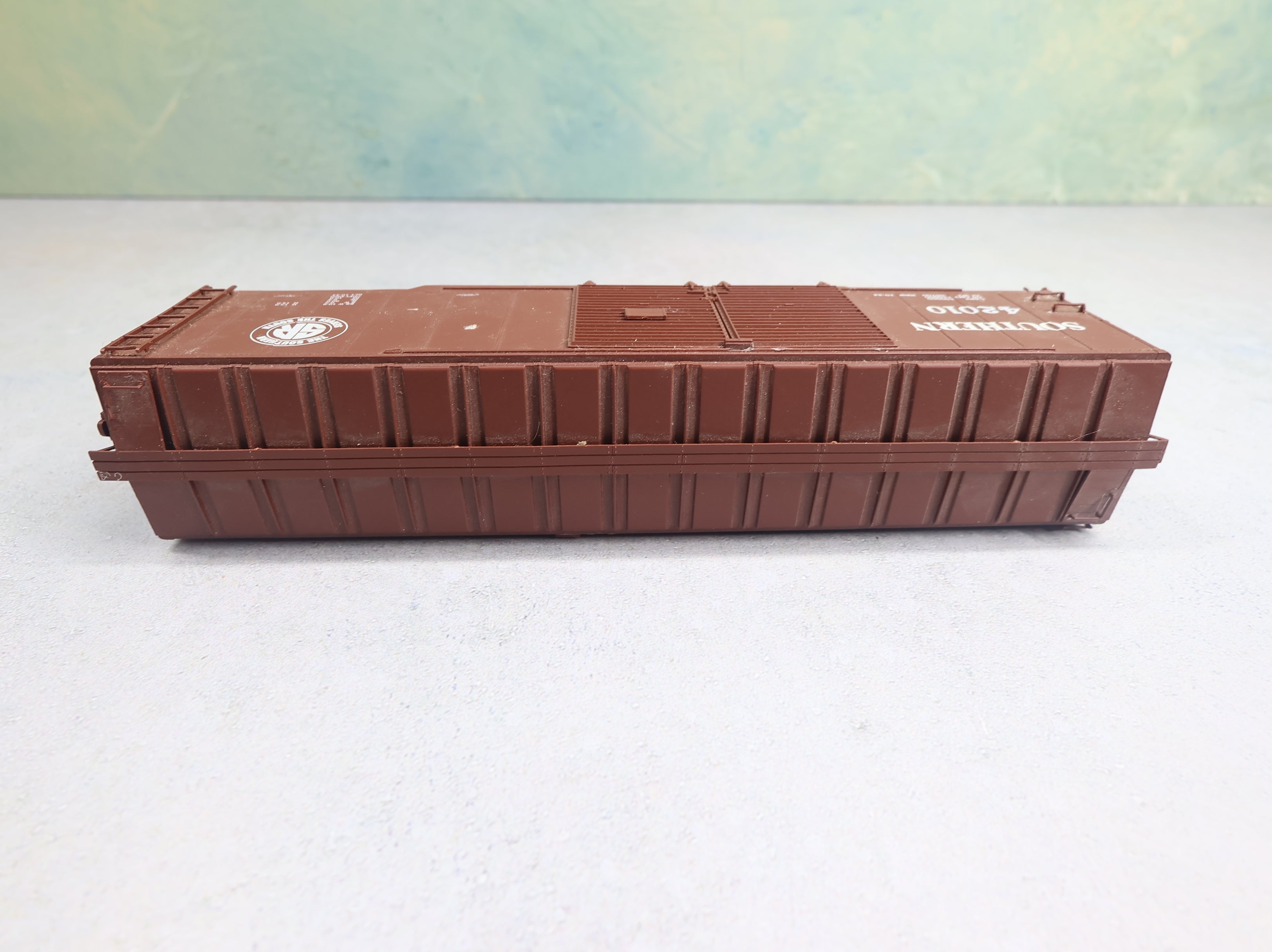 USED Life-Like HO Scale Proto 50' DD Box Car Southern #42010