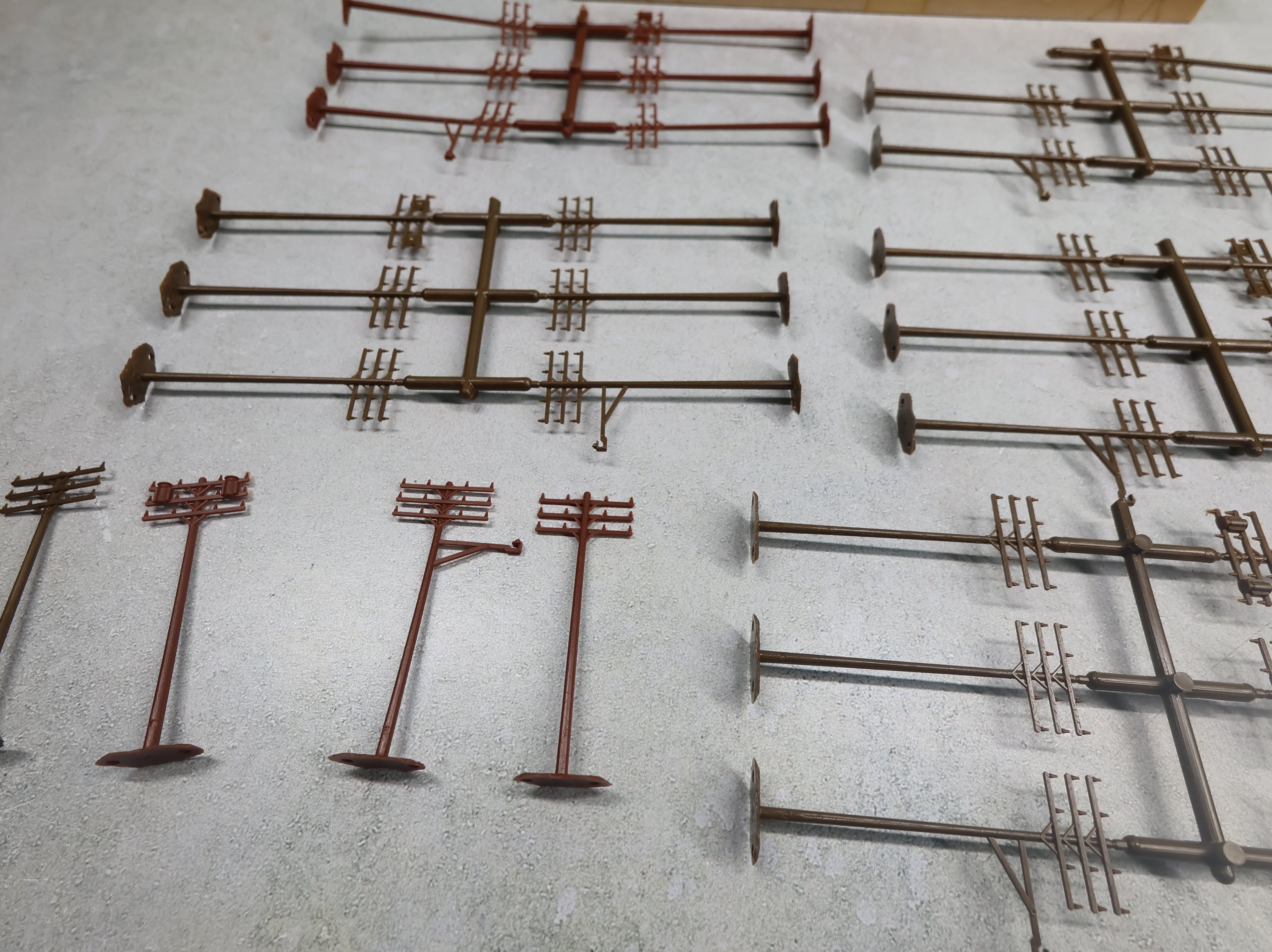 USED Bachmann 2801-69 N Scale Lot of Telephone Poles (20+ pcs)