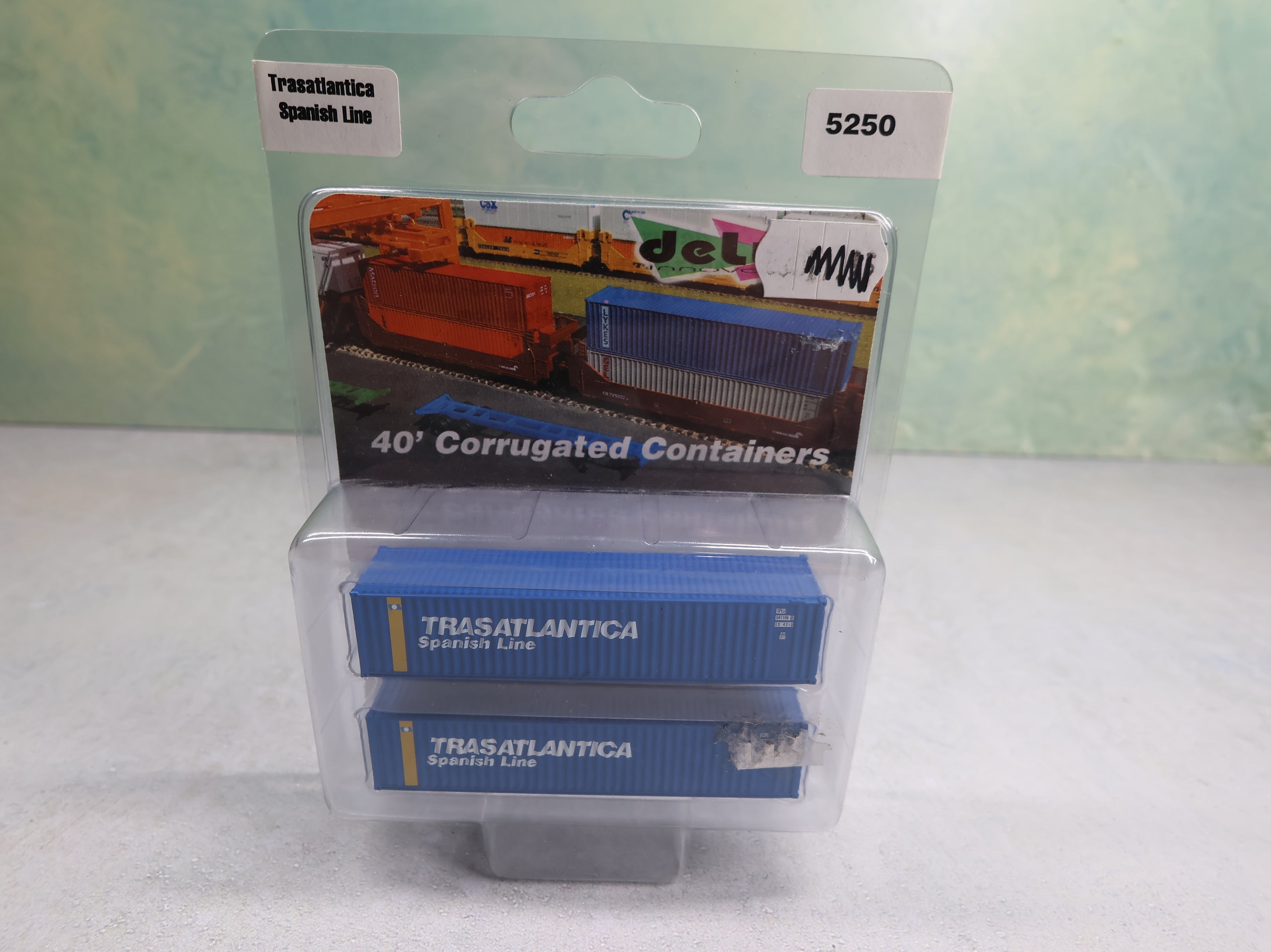 Deluxe 5250 N Scale 40' Corrugated Containers Trasatlantica Spanish Line (2 pcs)
