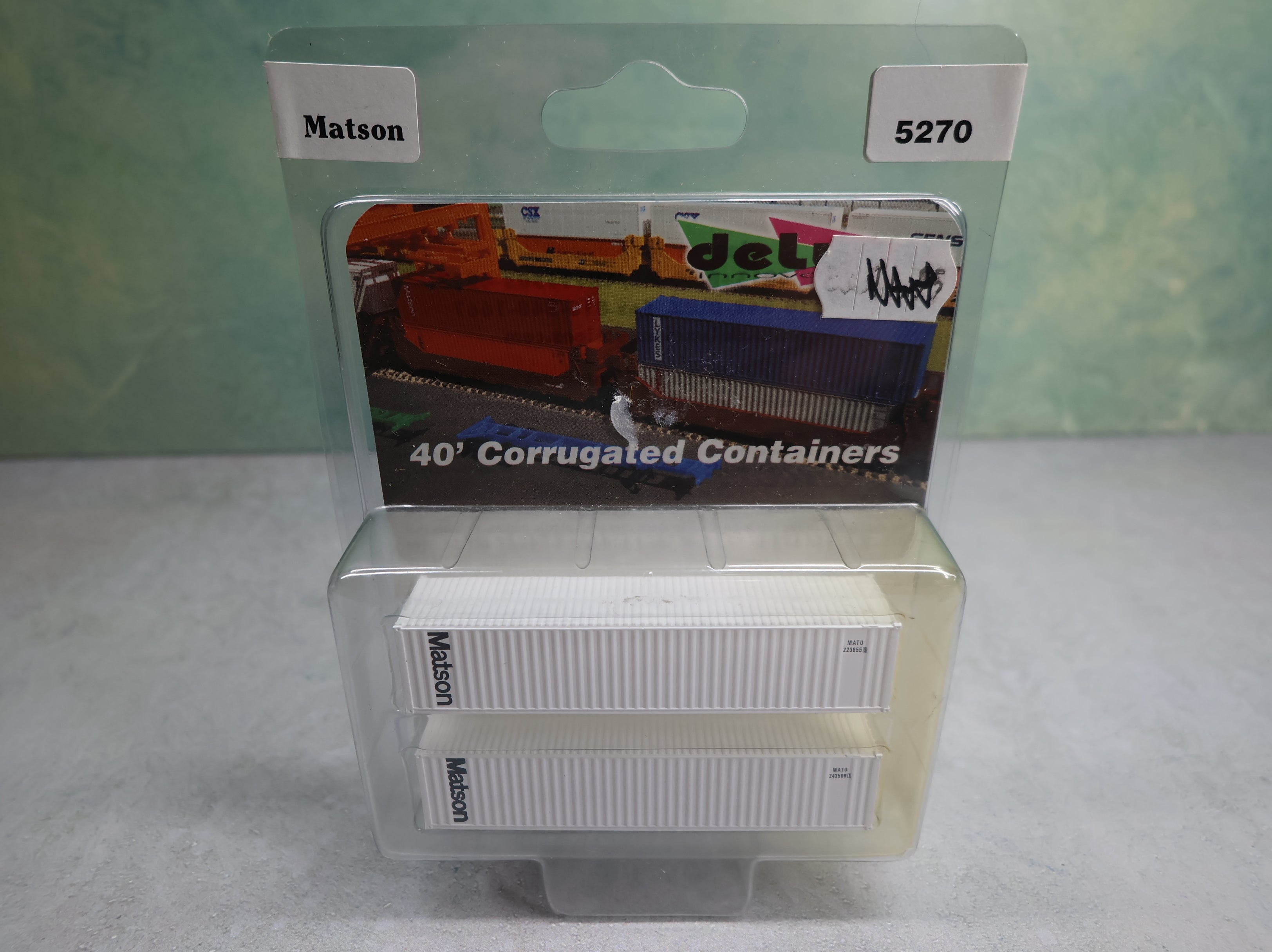 Deluxe 5270 N Scale 40' Corrugated Containers Matson (2 pcs)