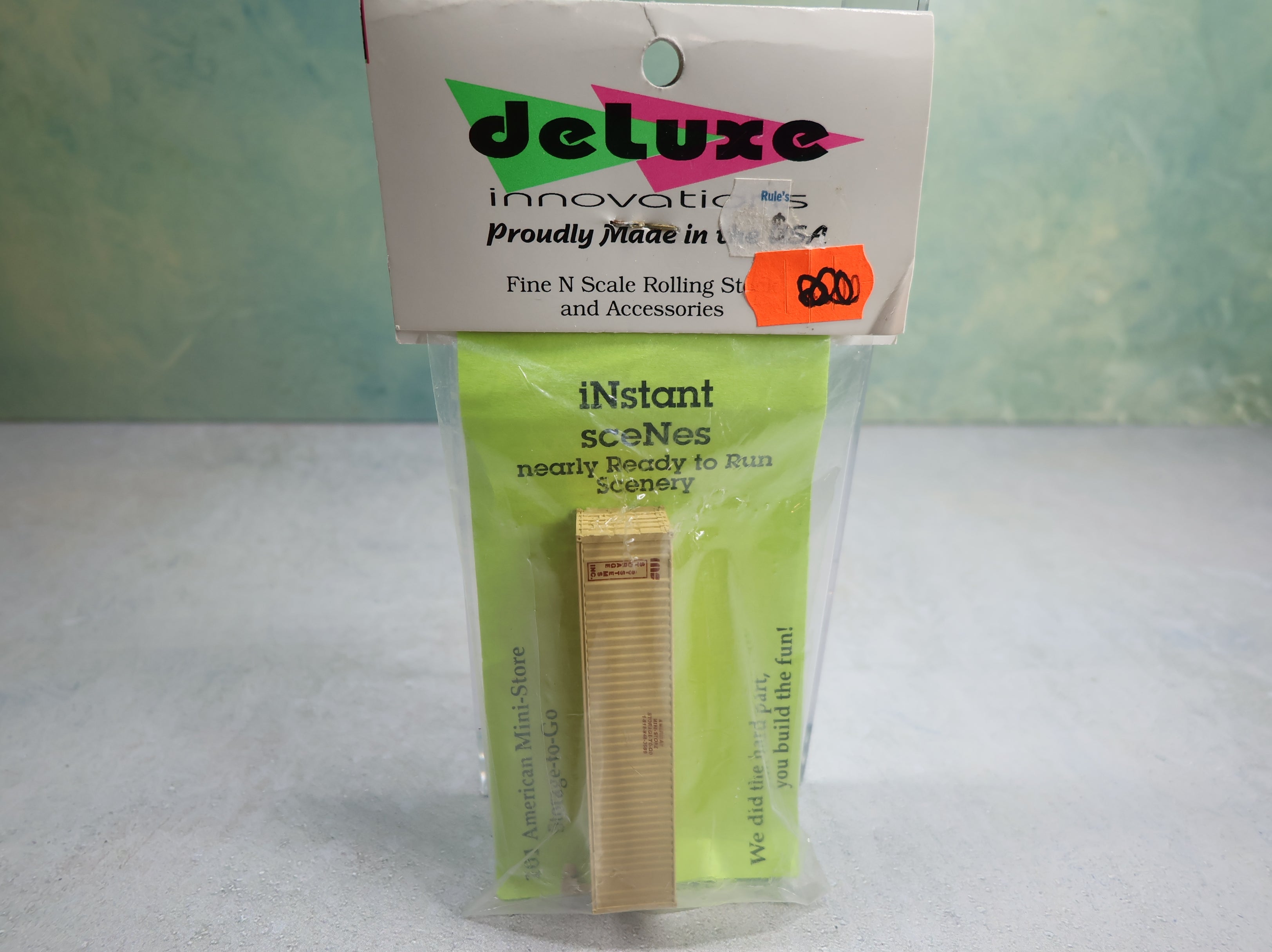 Deluxe 101 N Scale 40' Storage Container American Mini-Store KIT