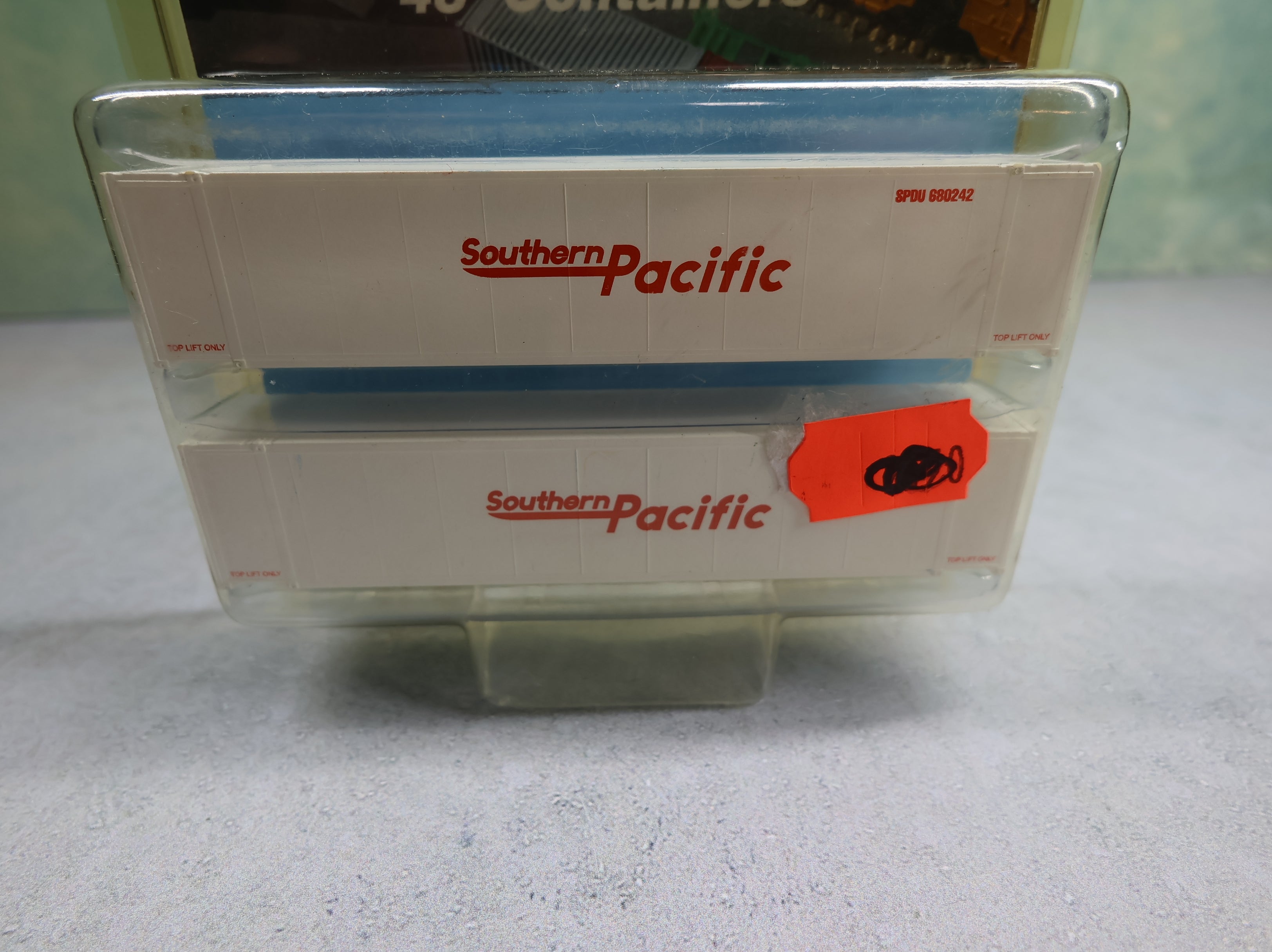 USED Deluxe 8032 N Scale 48' Containers Southern Pacific (2 pcs)