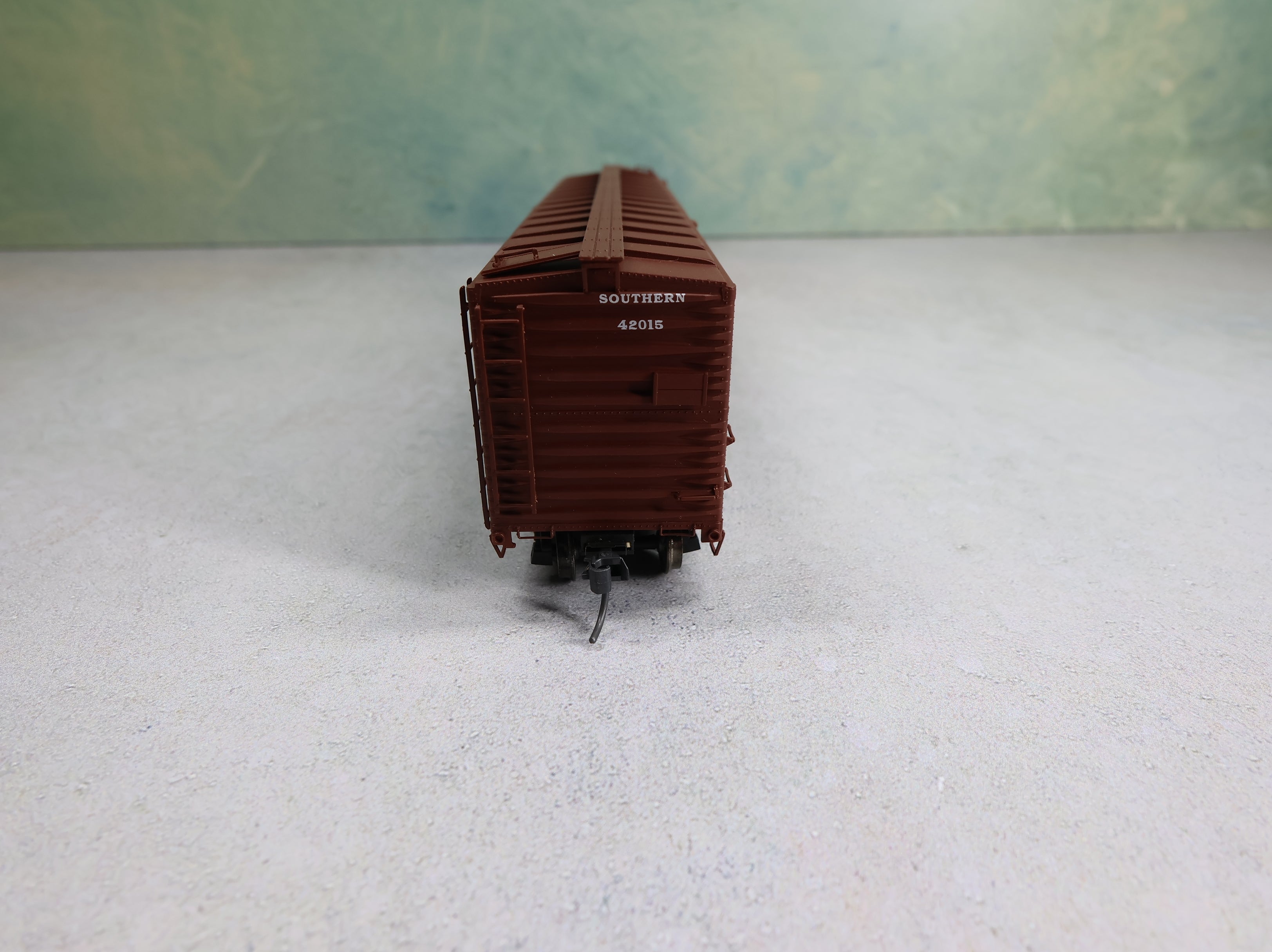 USED Life-Like HO Scale 50' Automobile Box Car Southern #42015 Proto 2000