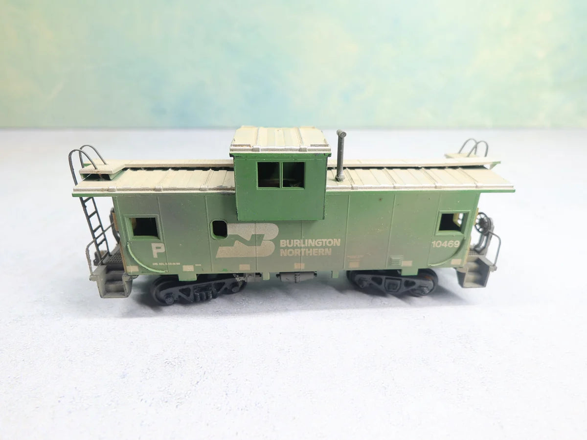 USED Athearn HO Scale Weathered Caboose Burlington Northern BN #10469
