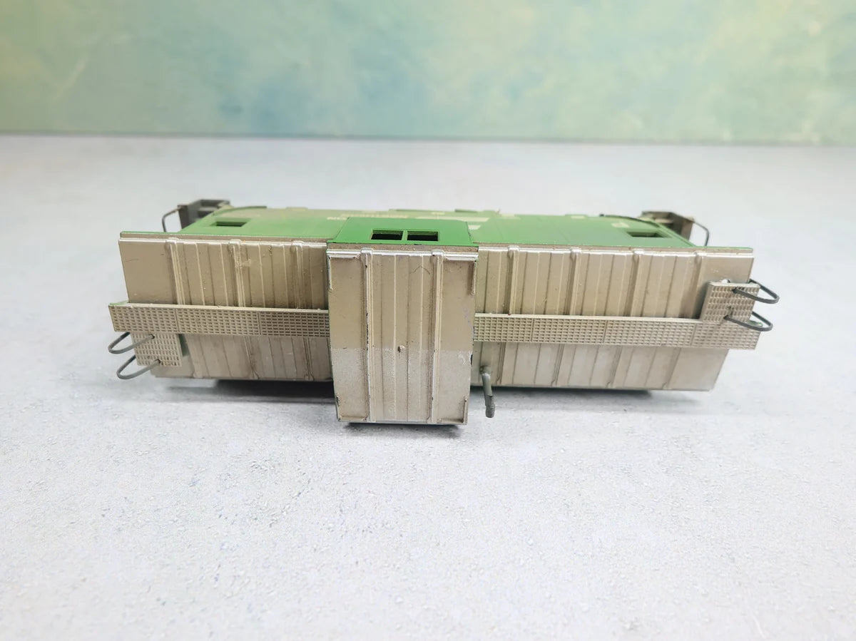 USED Athearn HO Scale Weathered Caboose Burlington Northern BN #10469