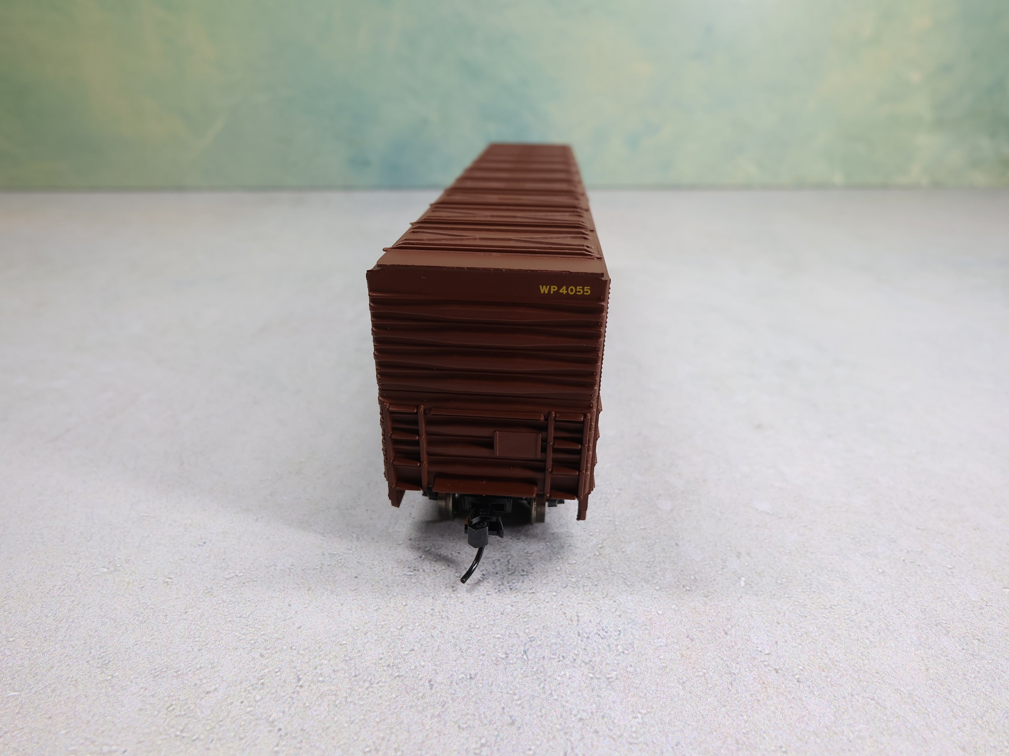 USED Life-Like HO Scale 50' High Roof Box Car Western Pacific WP #4055 Proto 1000