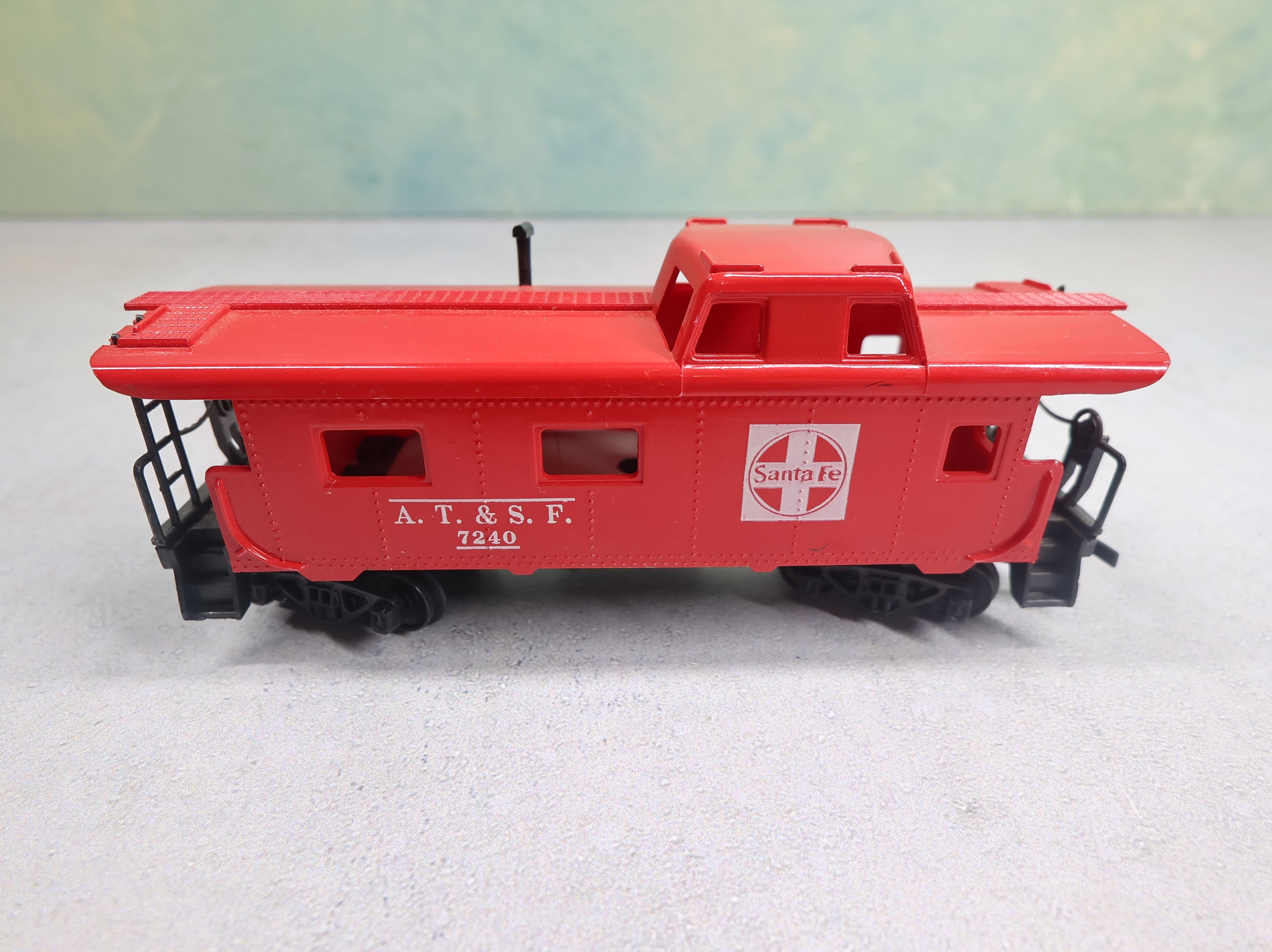 USED Tyco HO Scale Caboose Santa Fe ATSF #7240