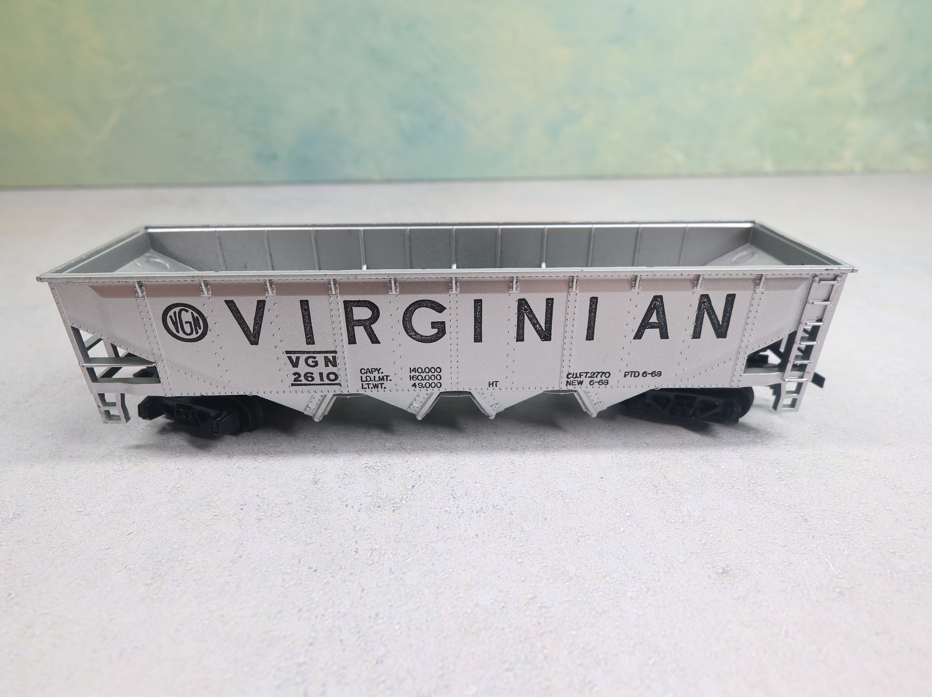 USED Tyco HO Scale Quad Hopper Virginian VGN #2610