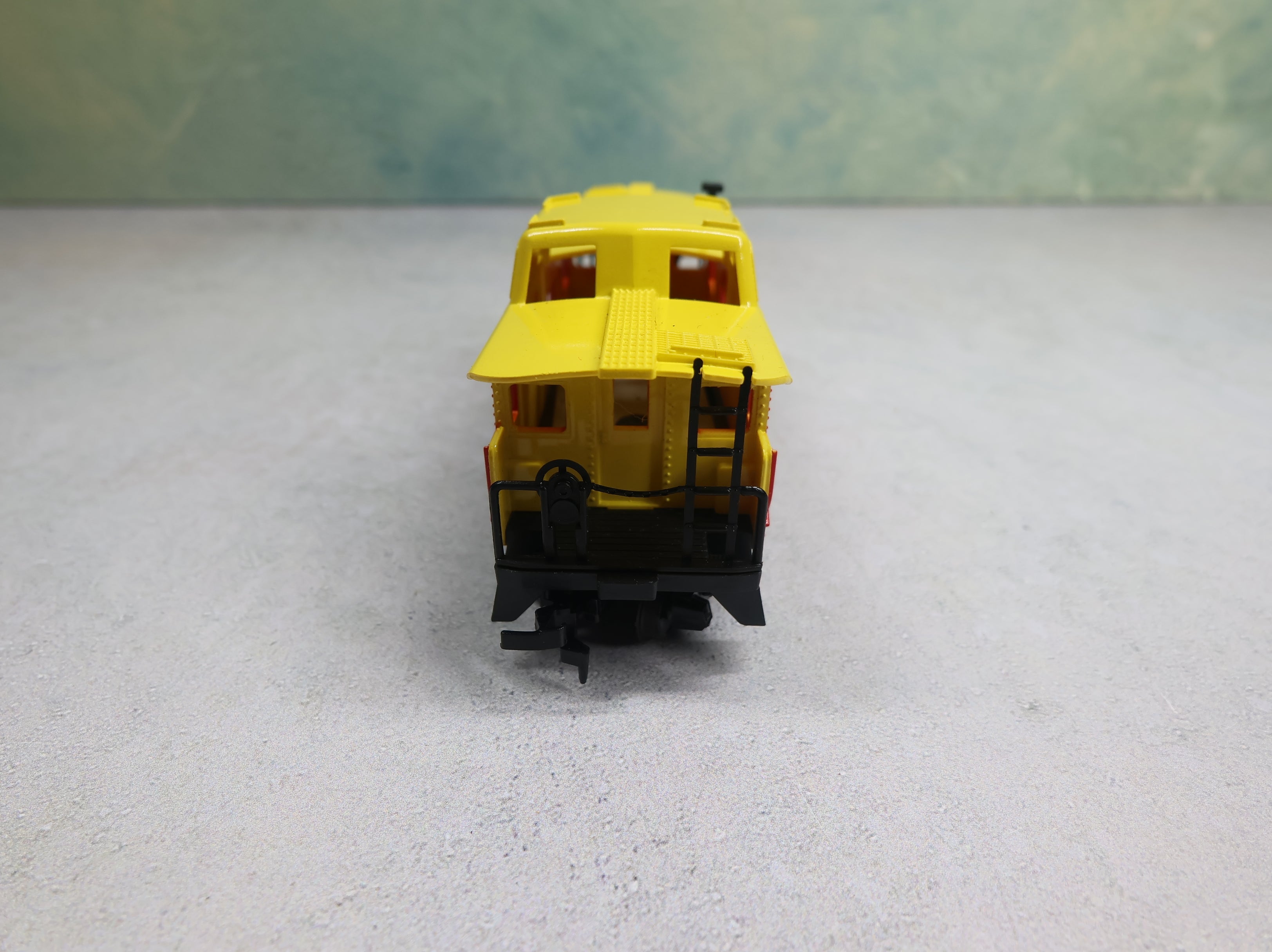 USED Tyco HO Scale Caboose Rock Island