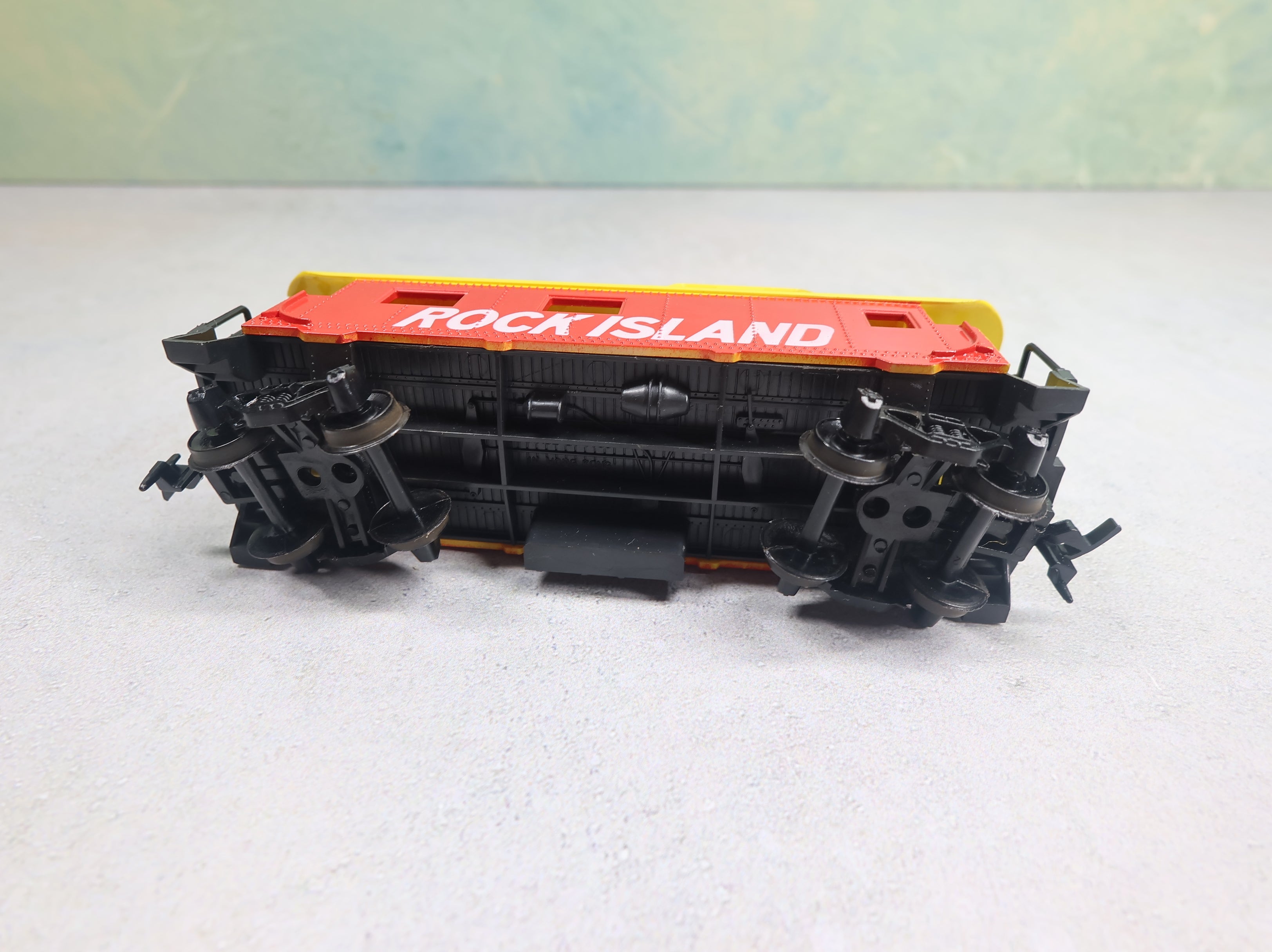 USED Tyco HO Scale Caboose Rock Island