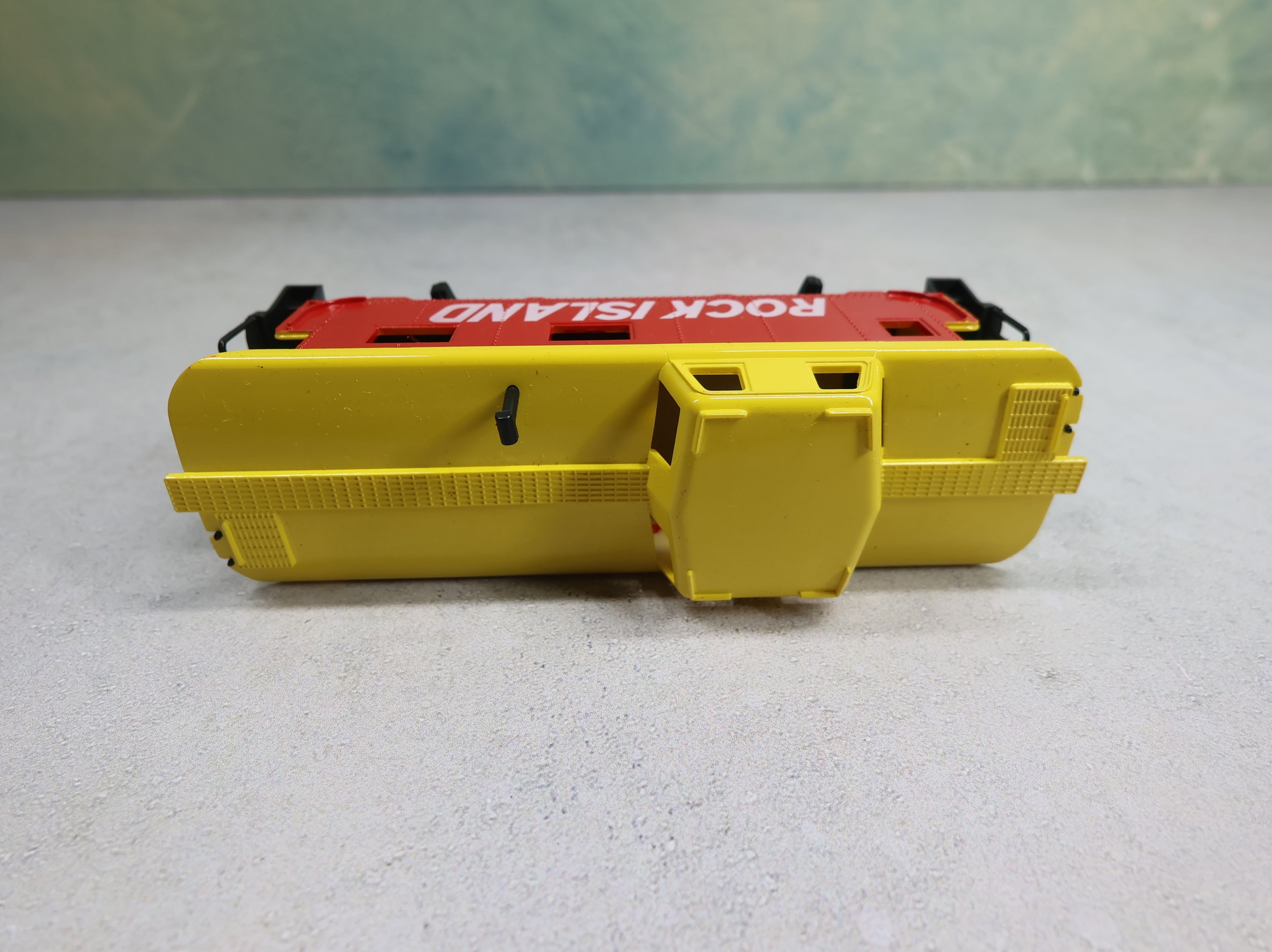 USED Tyco HO Scale Caboose Rock Island
