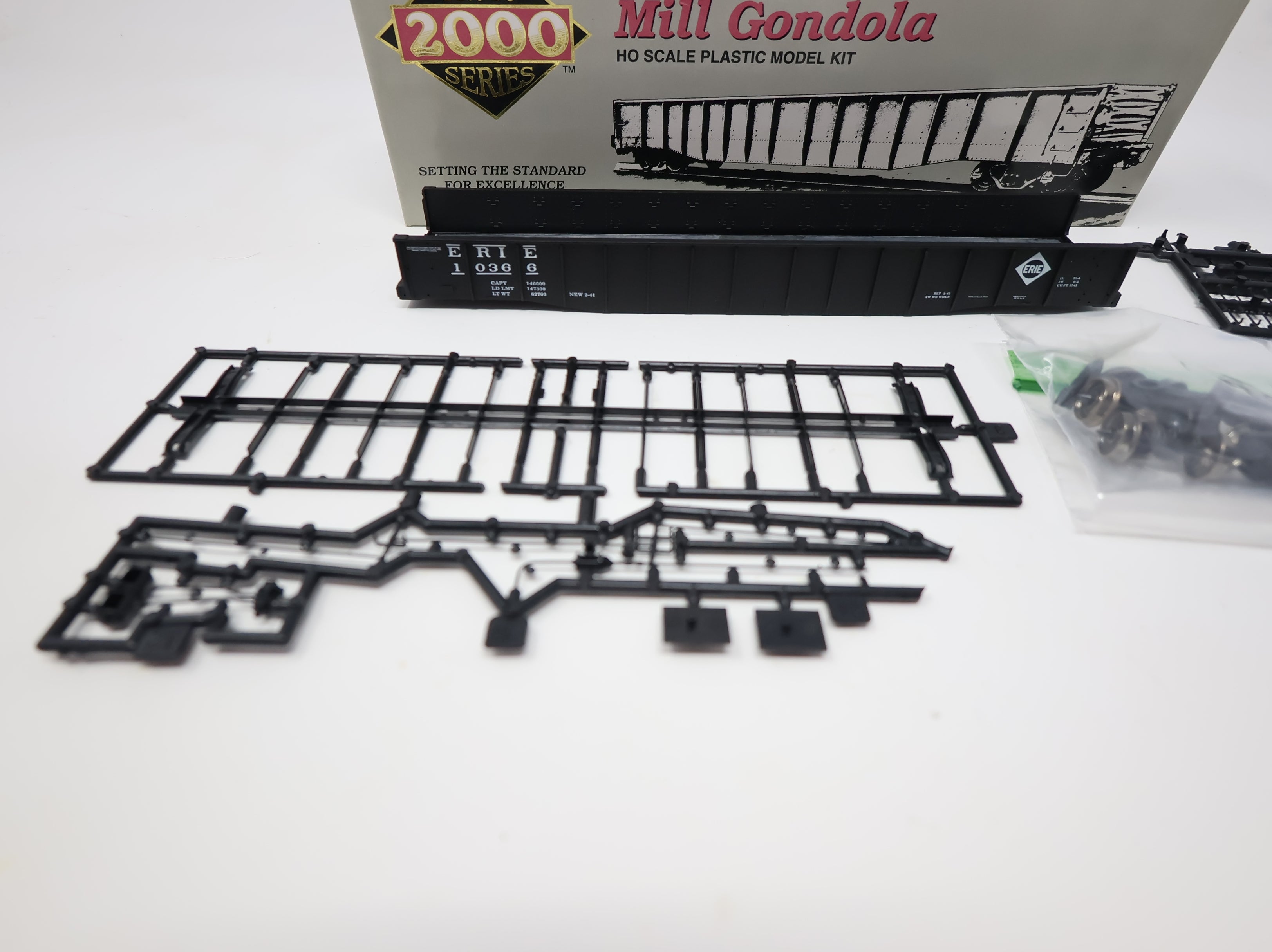 USED Life-Like HO Scale Proto2000 52'6" Deop End Mill Gondola Erie #10366 KIT