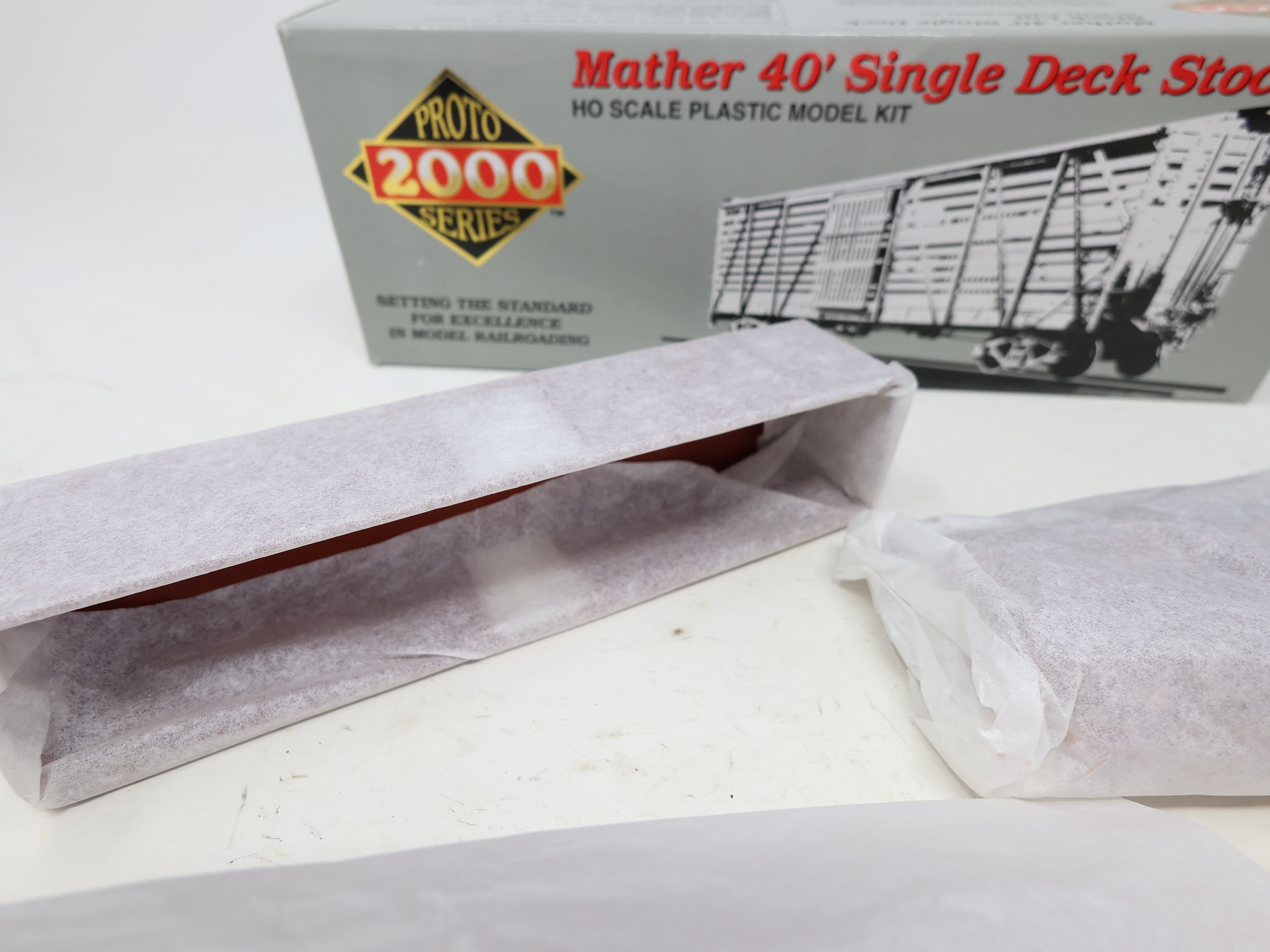 USED Life-Like HO Scale, Mather 40' Single Deck Stock Car, Chicago & North Western CNW #36627, Proto2000 (KIT)