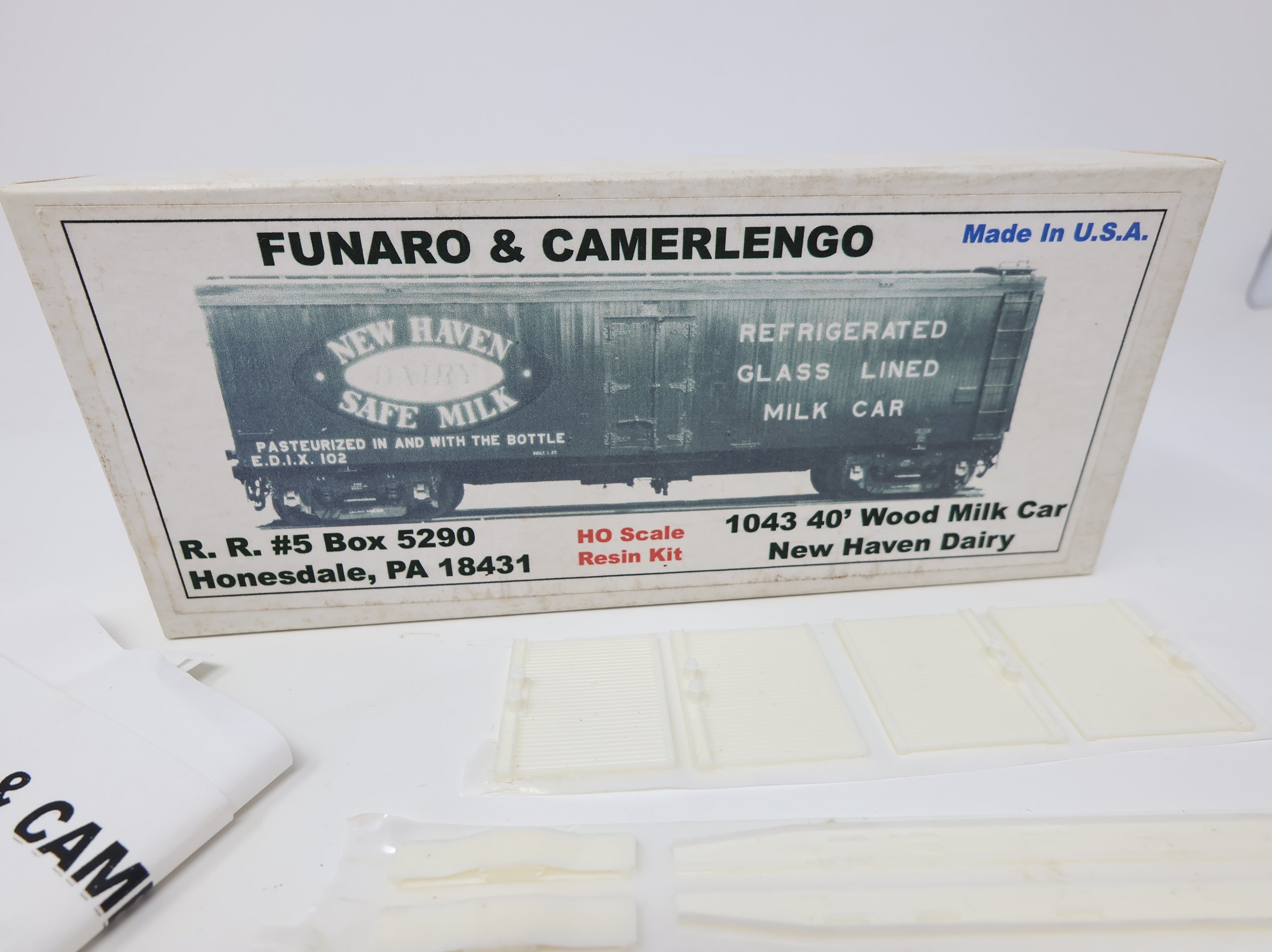 USED Funaro & Camerlengo 1043 HO Scale 40' Wood Milk Car - New Haven Dairy Decals KIT