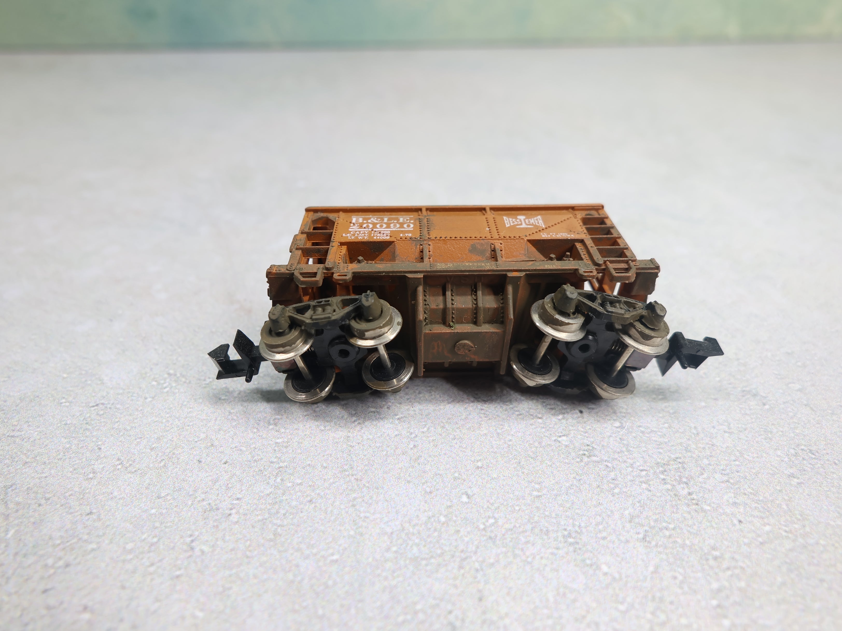 USED Atlas N Scale Ore Car Bessemer & Lake Erie B&LE #20090 Weathered w/ Custom Load