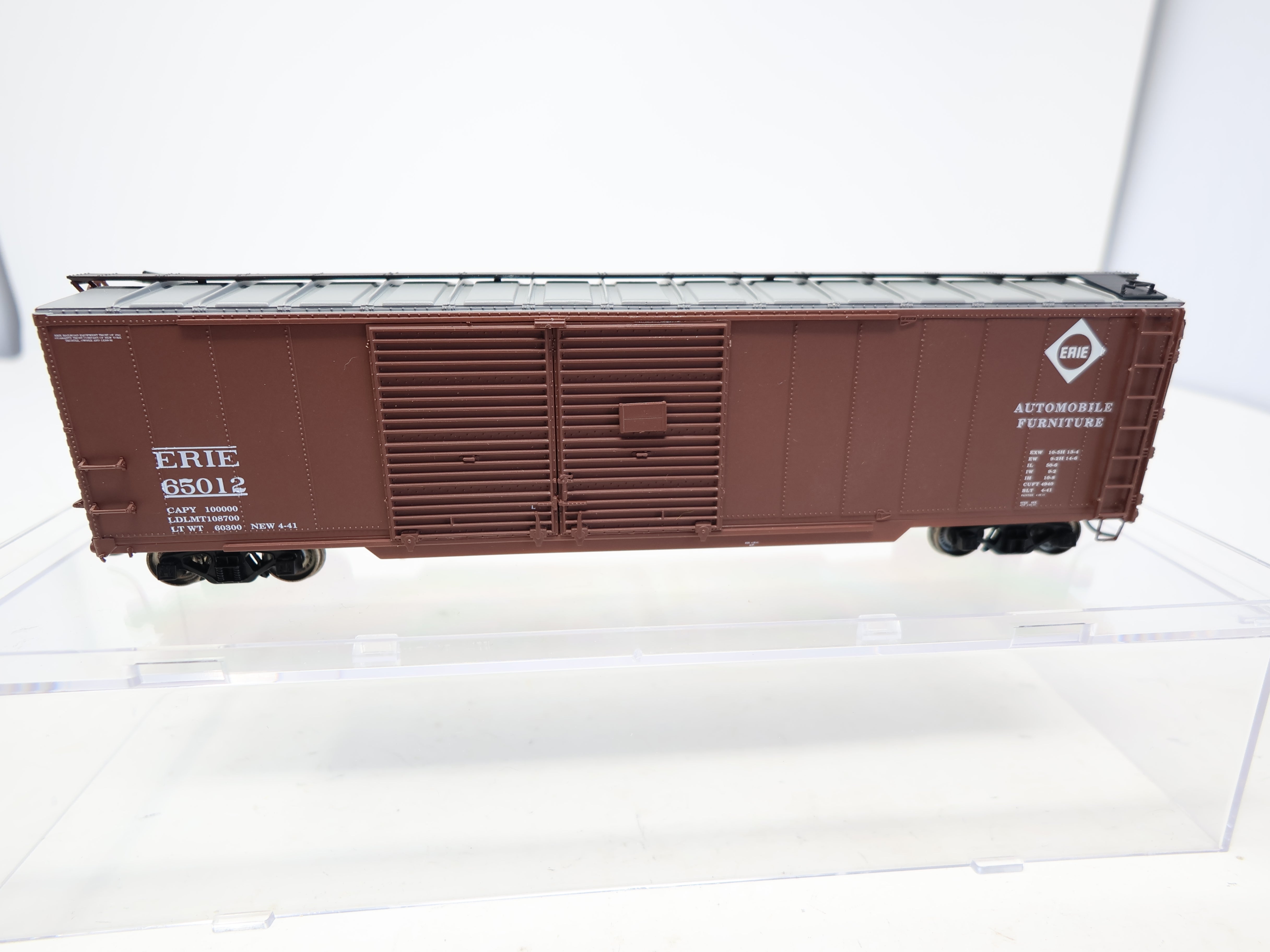 USED Life-Like HO Scale, 50' Steel Sheathed Automobile Box Car, Erie #65012