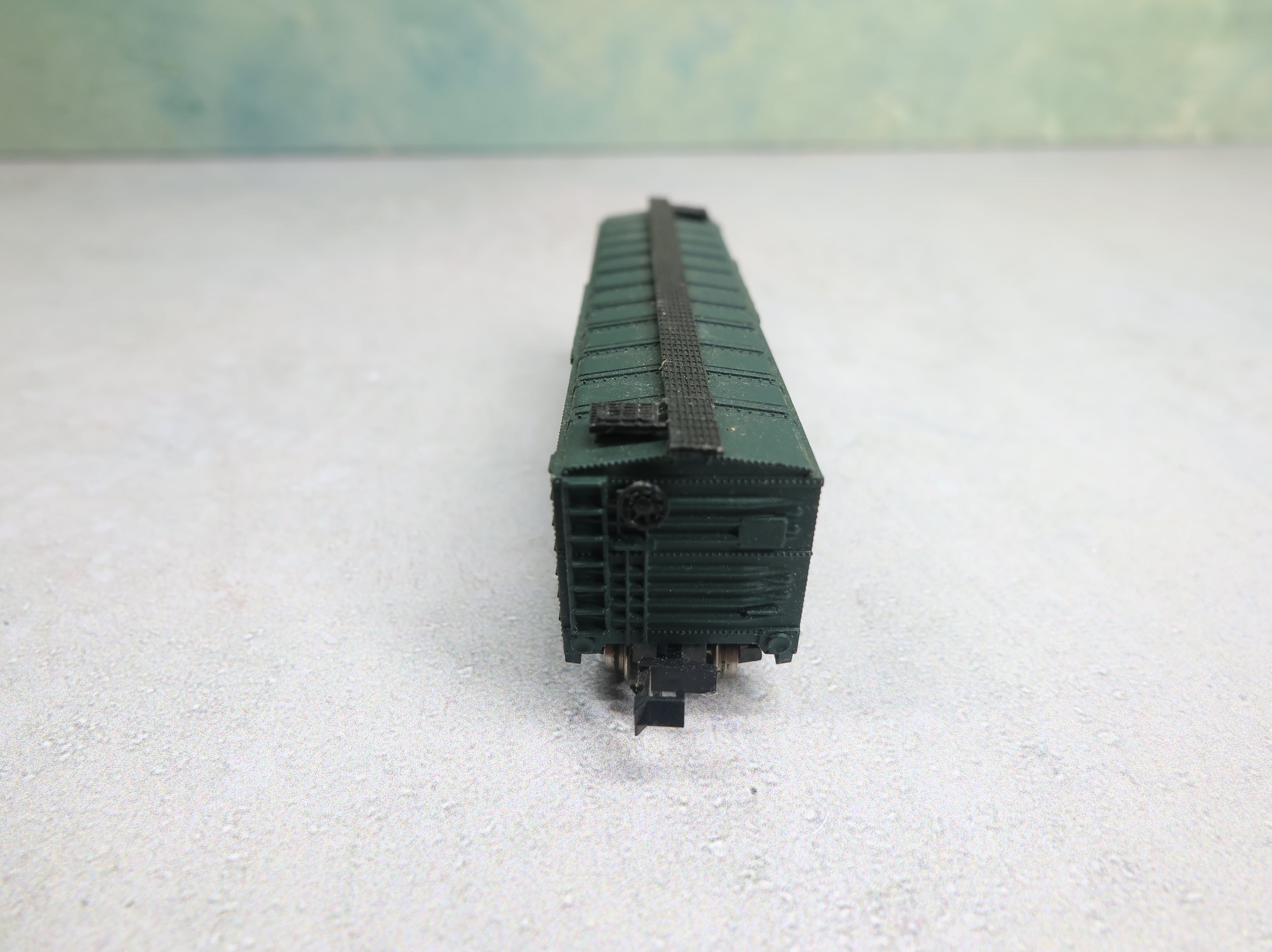 USED Atlas N Scale 40' Box Car Linde Union Carbide LAPX #2199