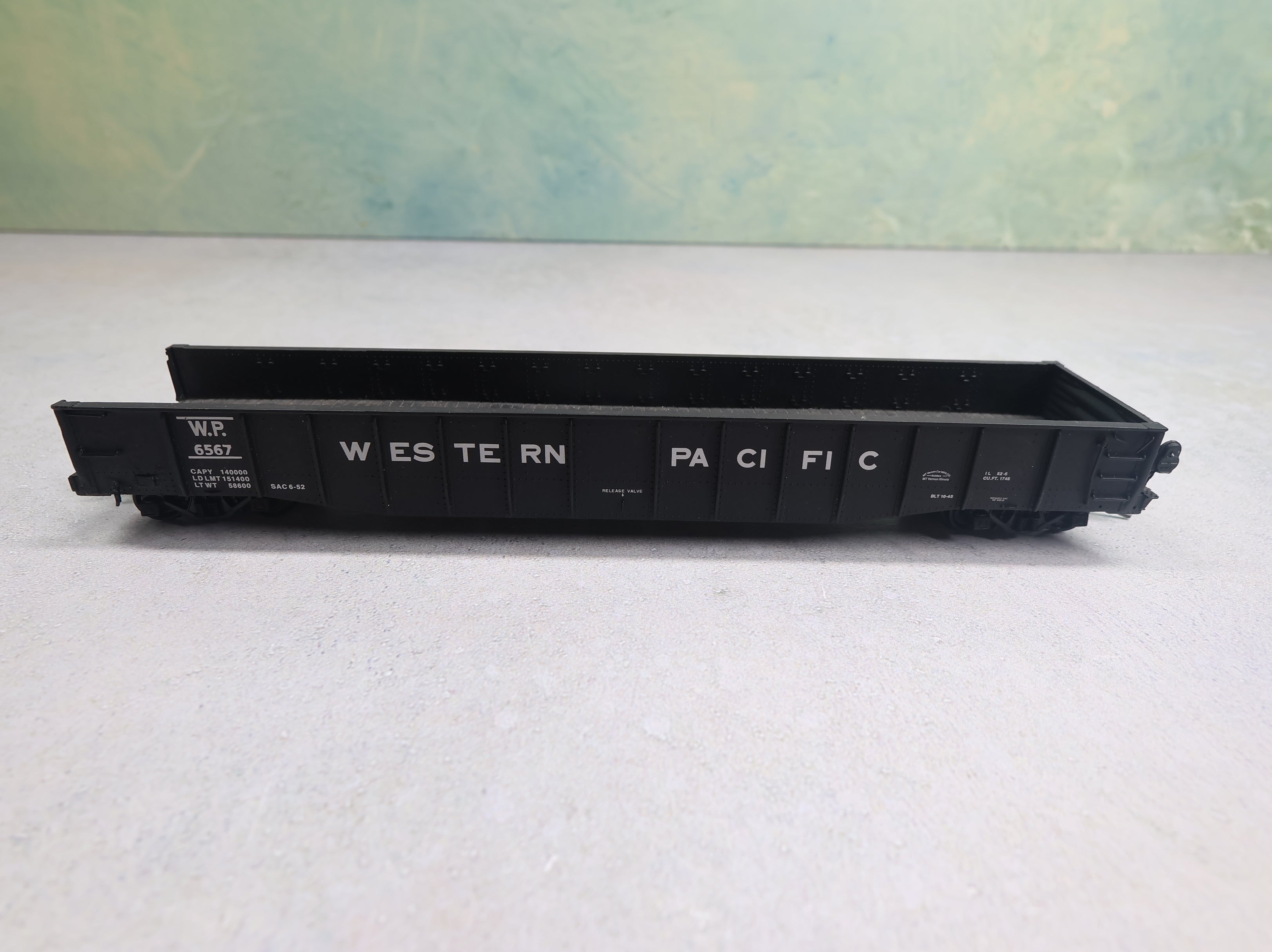 USED Life-Like HO Scale 52' 6" Drop End Mill Gondola Western Pacific WP #6509 Proto 2000