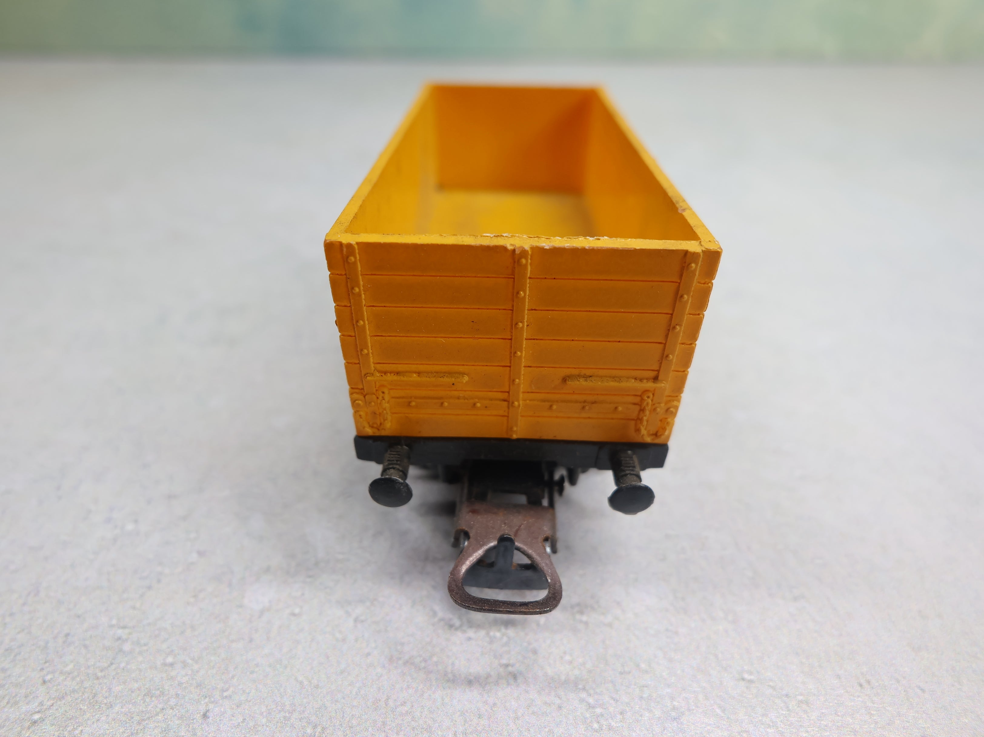 USED Liliput HO Scale Plank Wagon Portland Blue Circle Cement #173 Euro Couplers