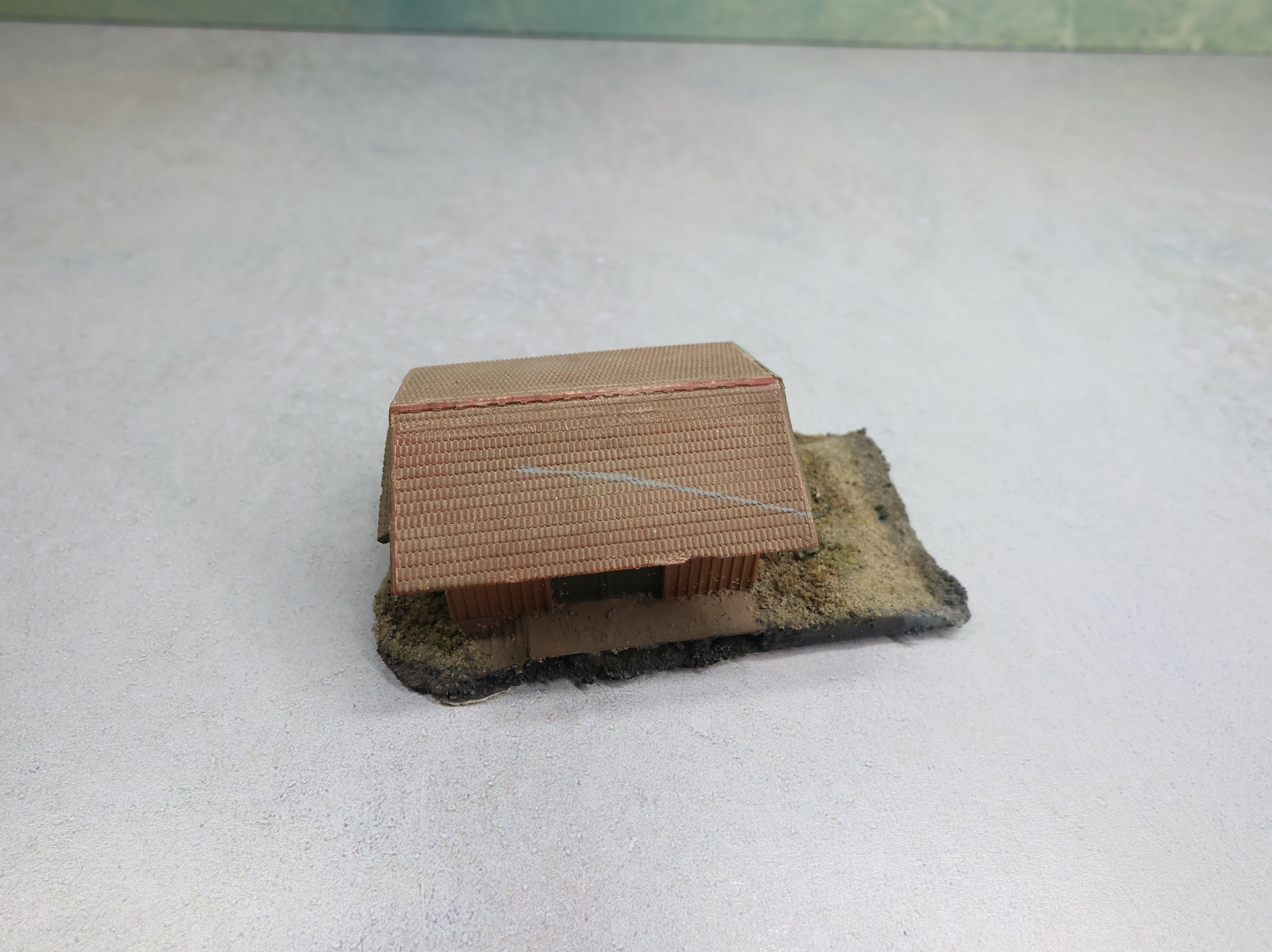 USED Pola N Scale Shed with Greenery