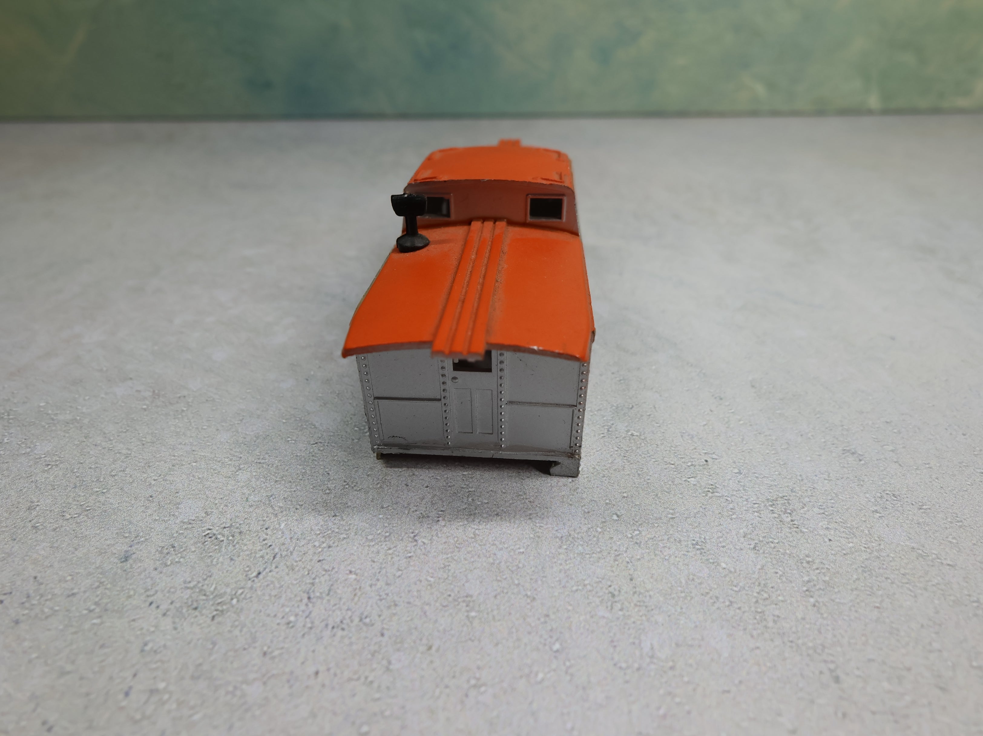 USED Life-Like HO Scale Caboose Shell Only Amtrak 825