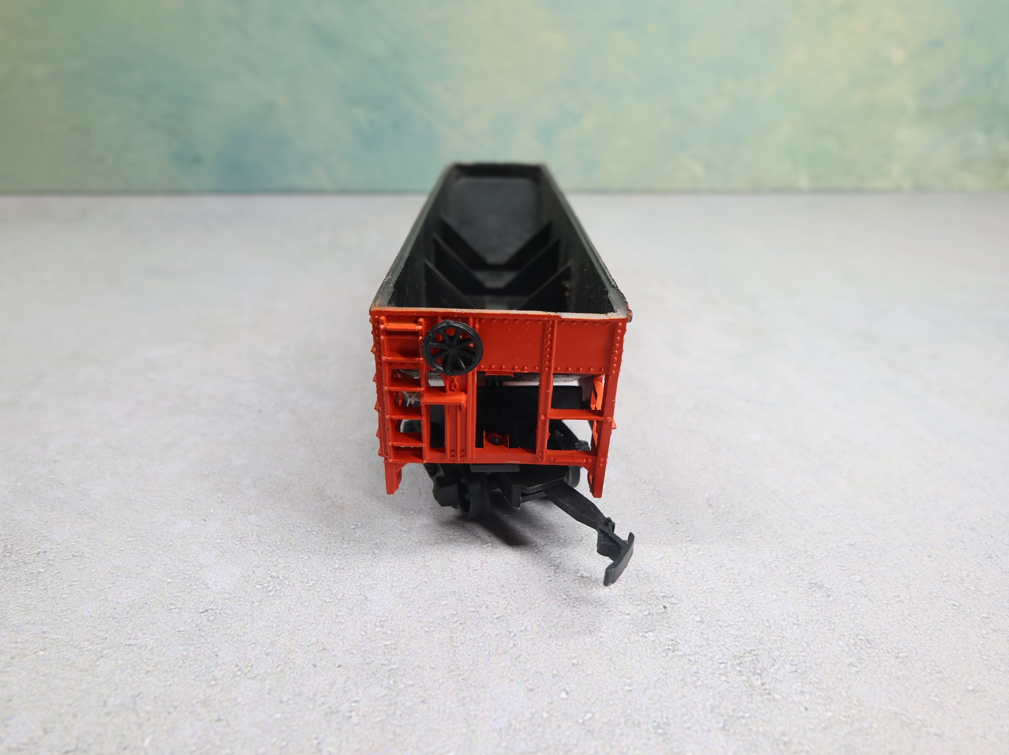 USED Bachmann HO Scale 4 Bay Hopper Minneapolis and St. Louis MStL #541085