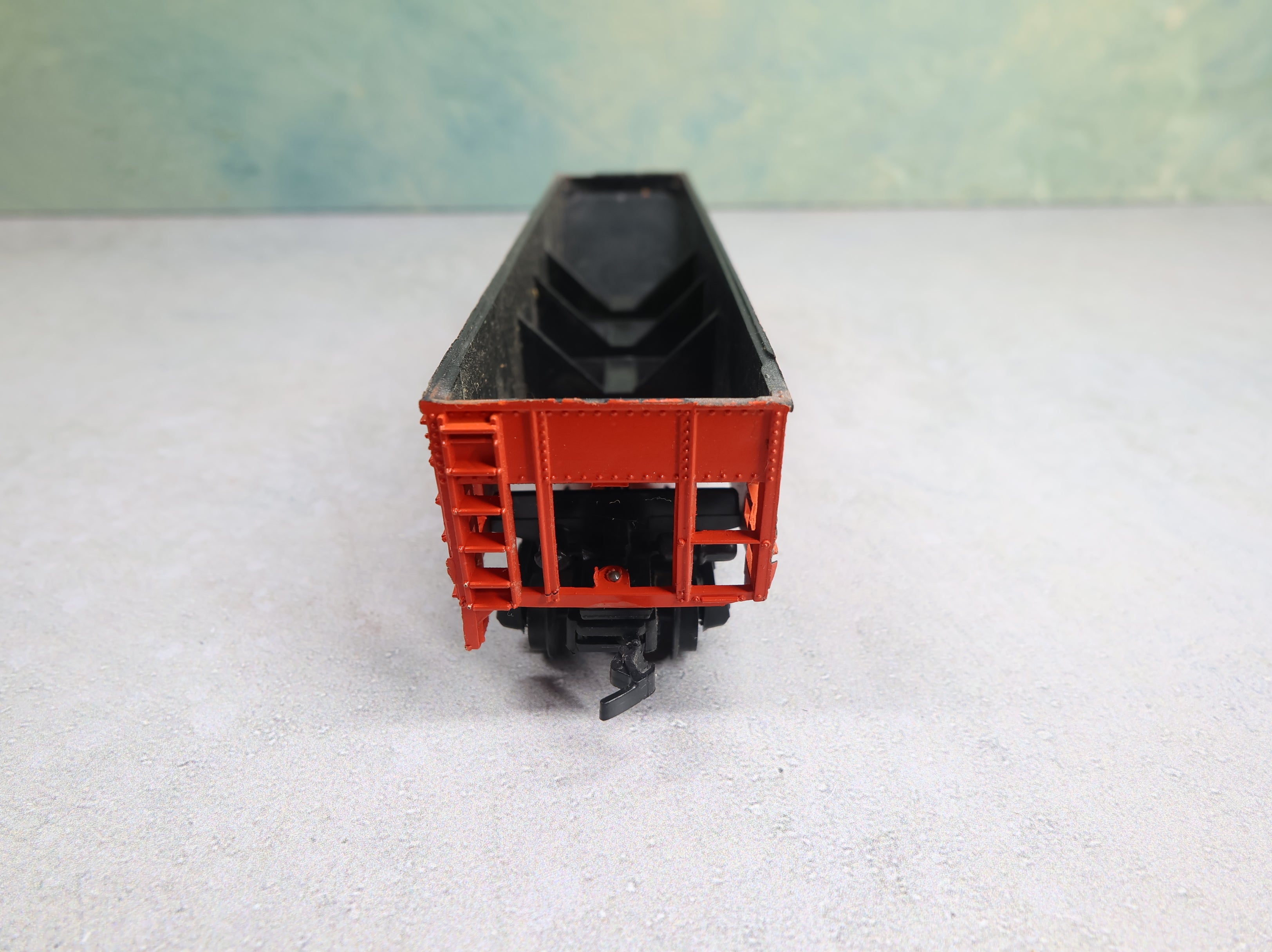 USED Bachmann HO Scale 4 Bay Hopper Minneapolis and St. Louis MStL #541085