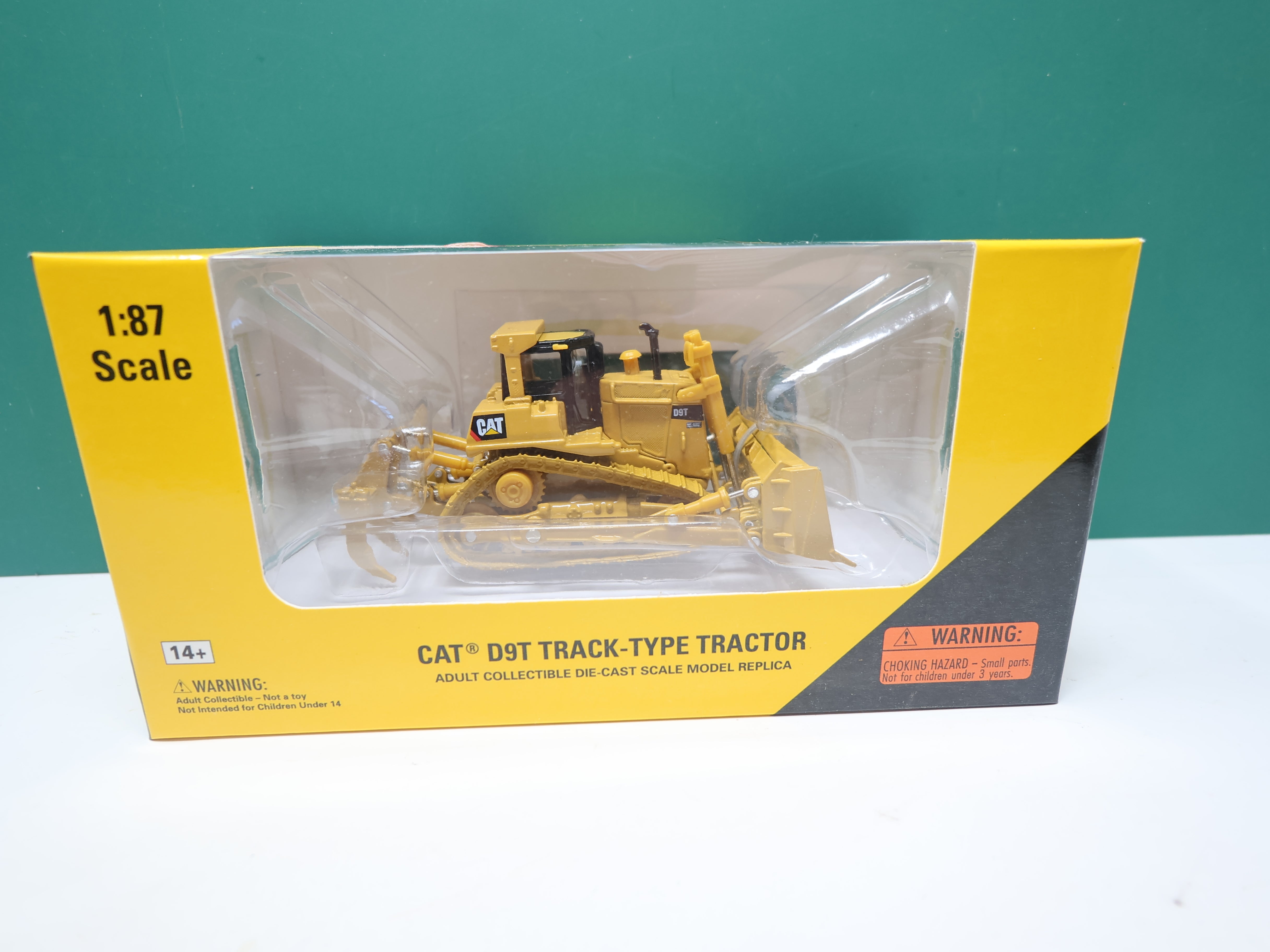 Norscot No.55209 CAT D9T - 1/87スケール Norscot 55209 1:87 Caterpillar(R) D9T Track-Type Tractor