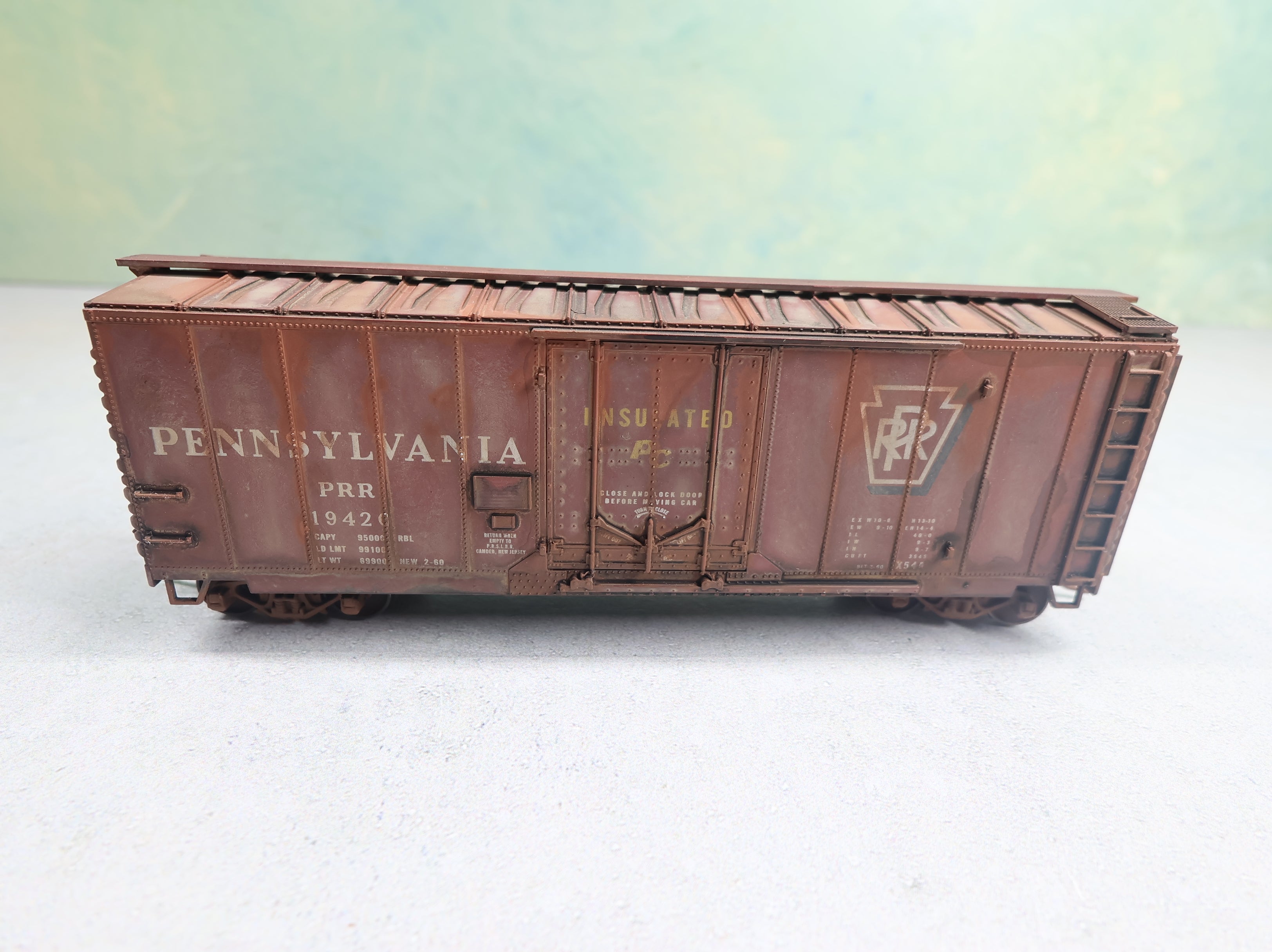 USED Accurail 3102 HO Scale 40' Plug Door Box Car Pennsylvania PRR #19420 Weathered