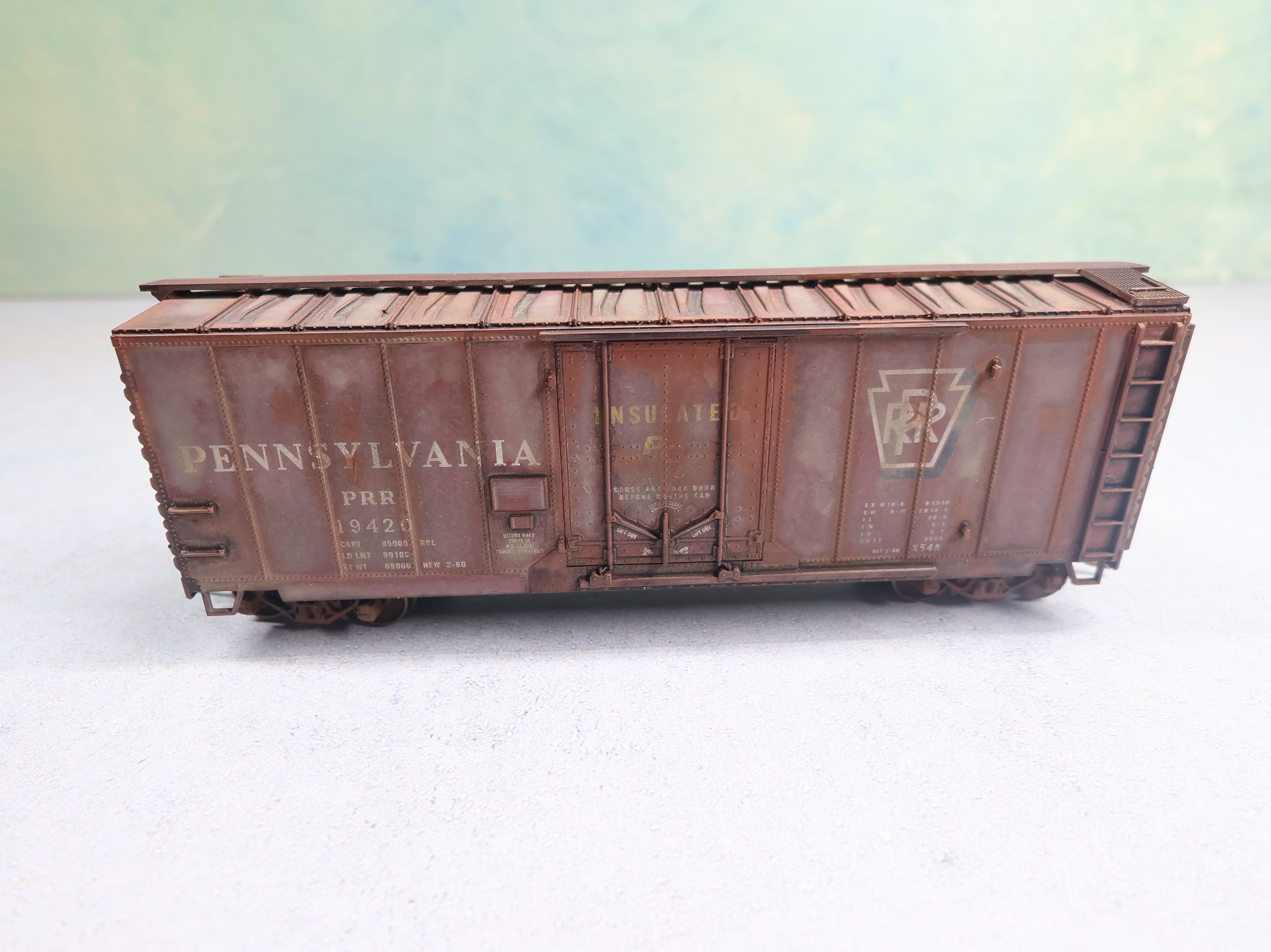 USED Accurail 3102 HO Scale 40' Plug Door Box Car Pennsylvania PRR #19420 Weathered