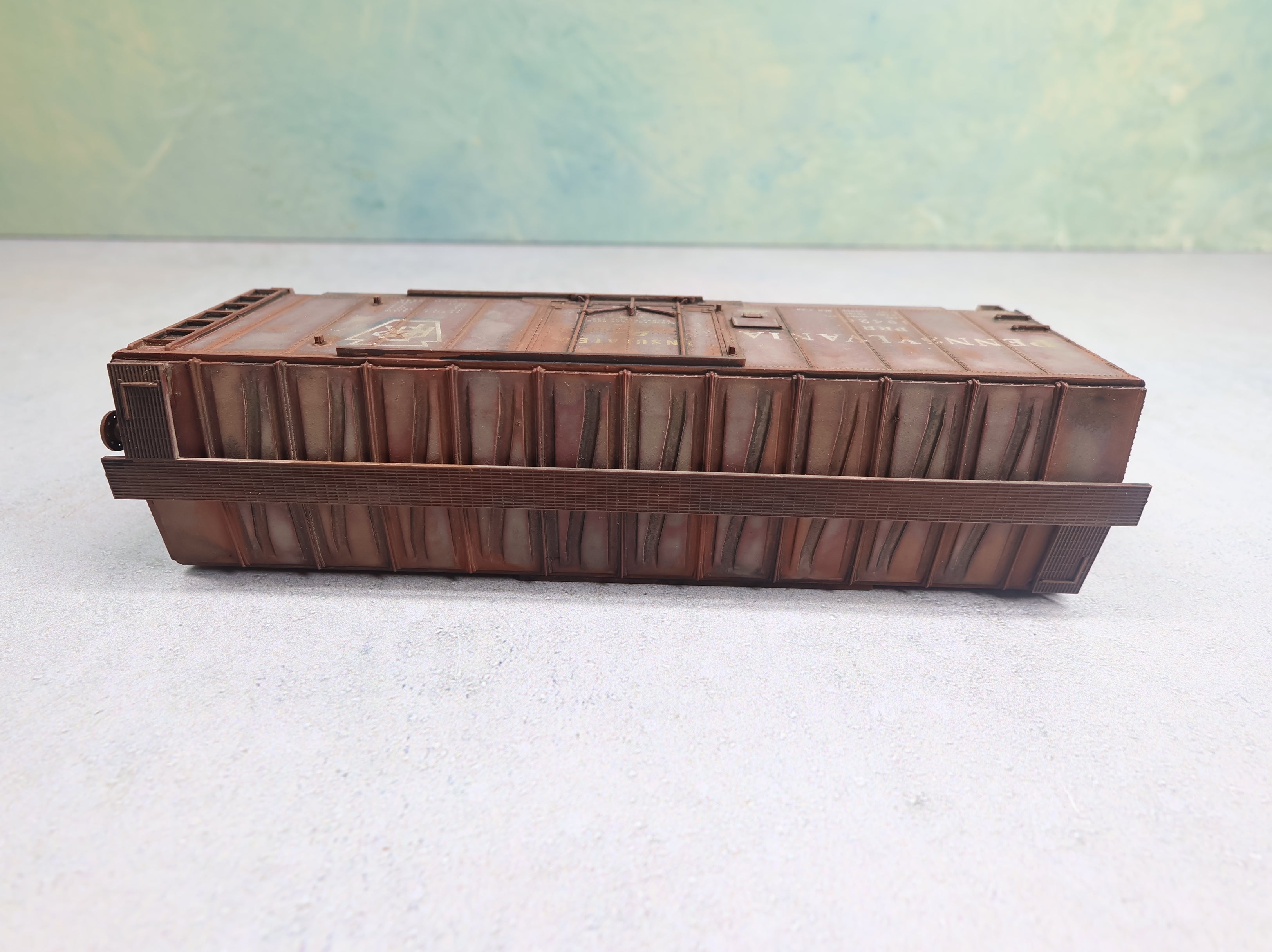 USED Accurail 3102 HO Scale 40' Plug Door Box Car Pennsylvania PRR #19420 Weathered