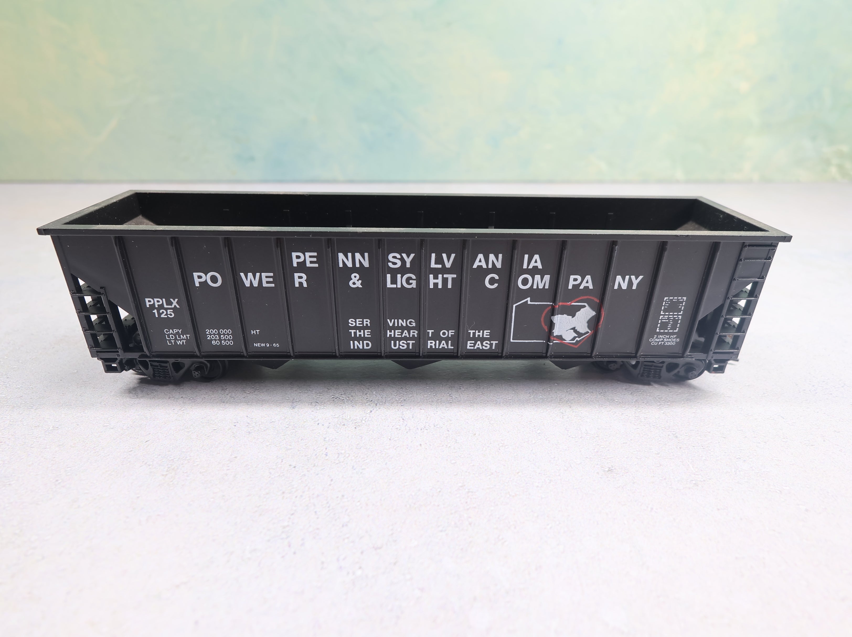 USED Con-Cor HO Scale 12 Panel 100 Ton Hopper PP&L PPLX #125